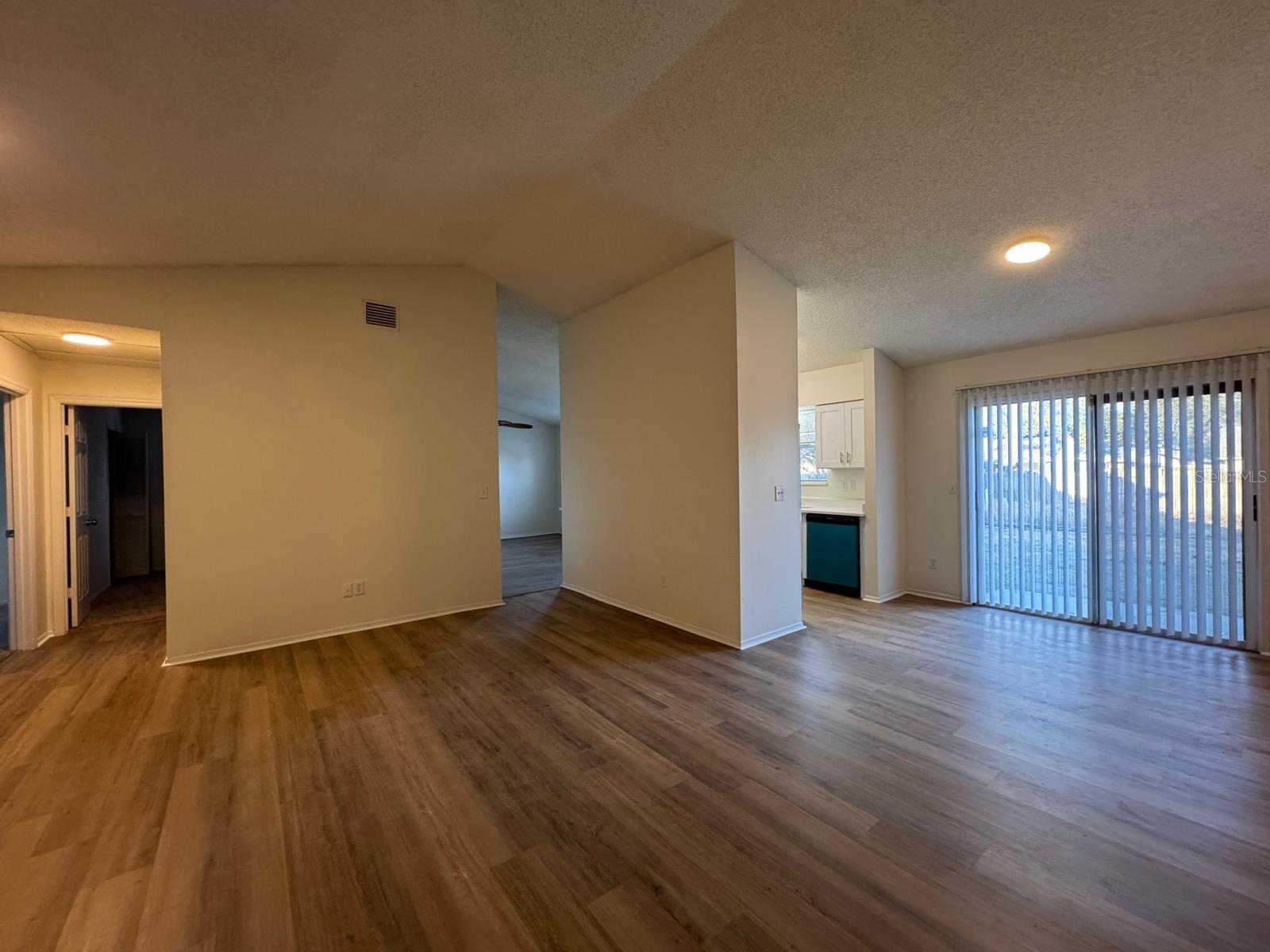 Image 5 of 43 For 137 Killington Way