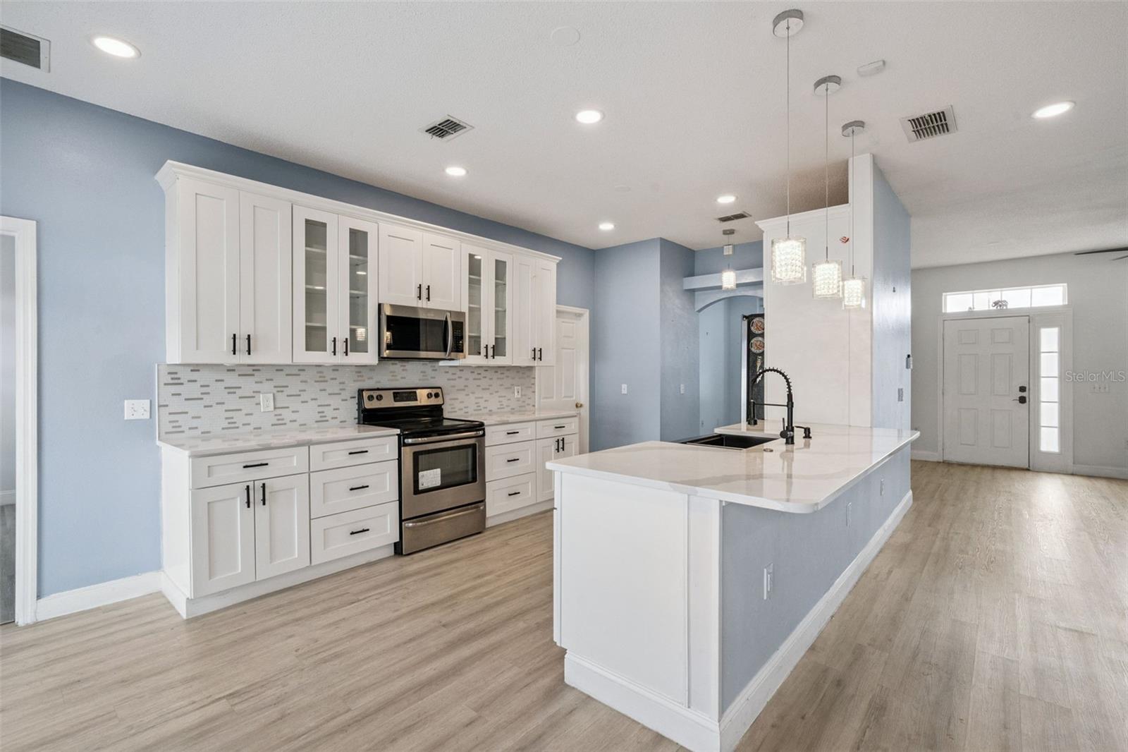 Image 3 of 31 For 2713 Pearl Court