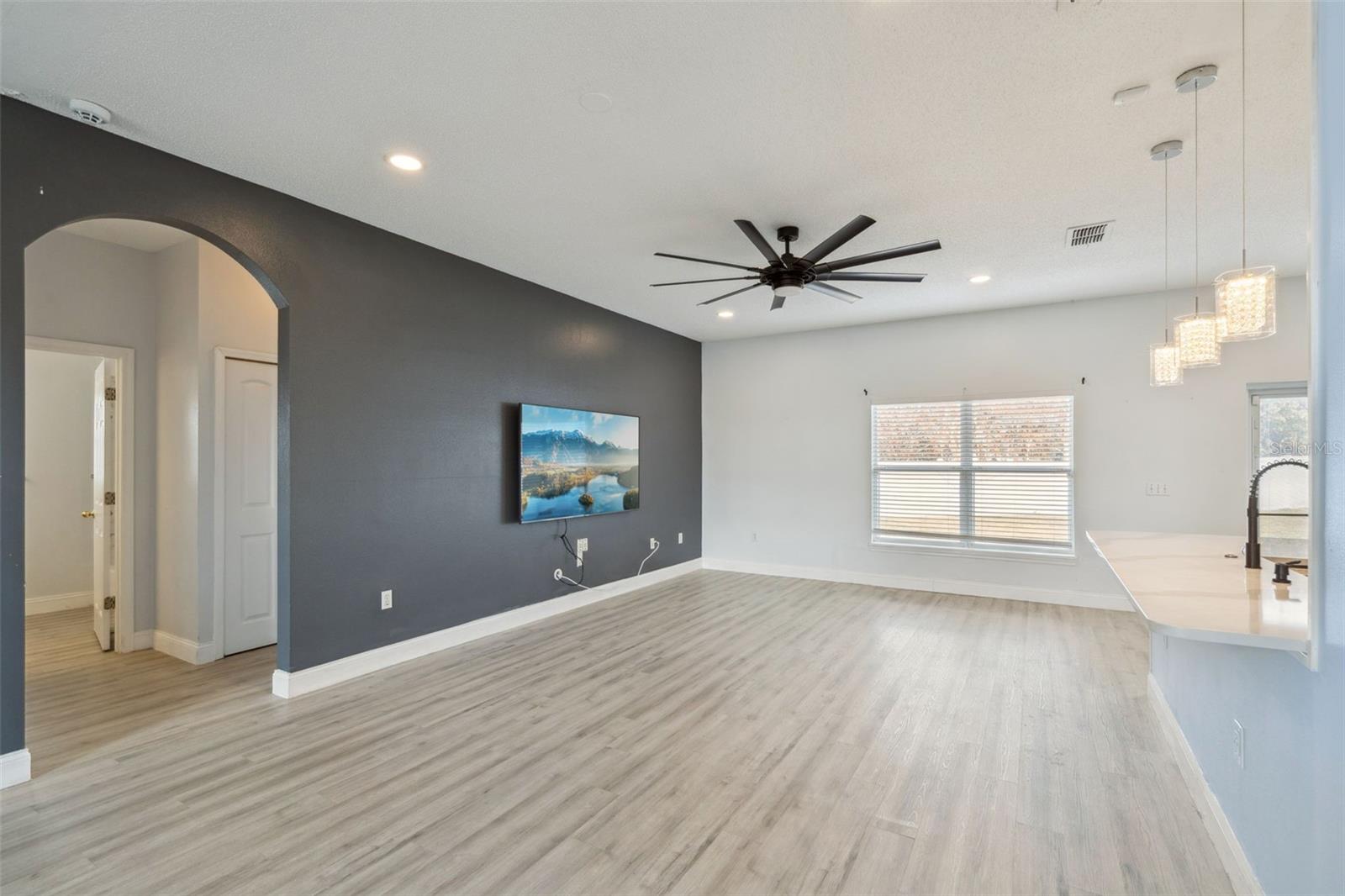 Image 7 of 31 For 2713 Pearl Court