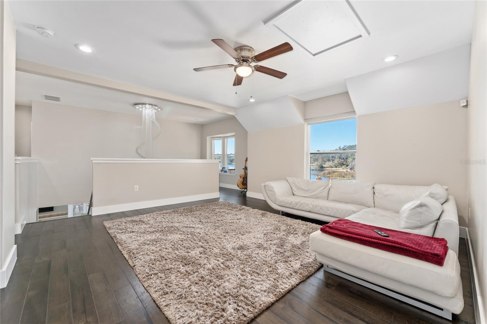 Image 22 of 57 For 606 6th Avenue