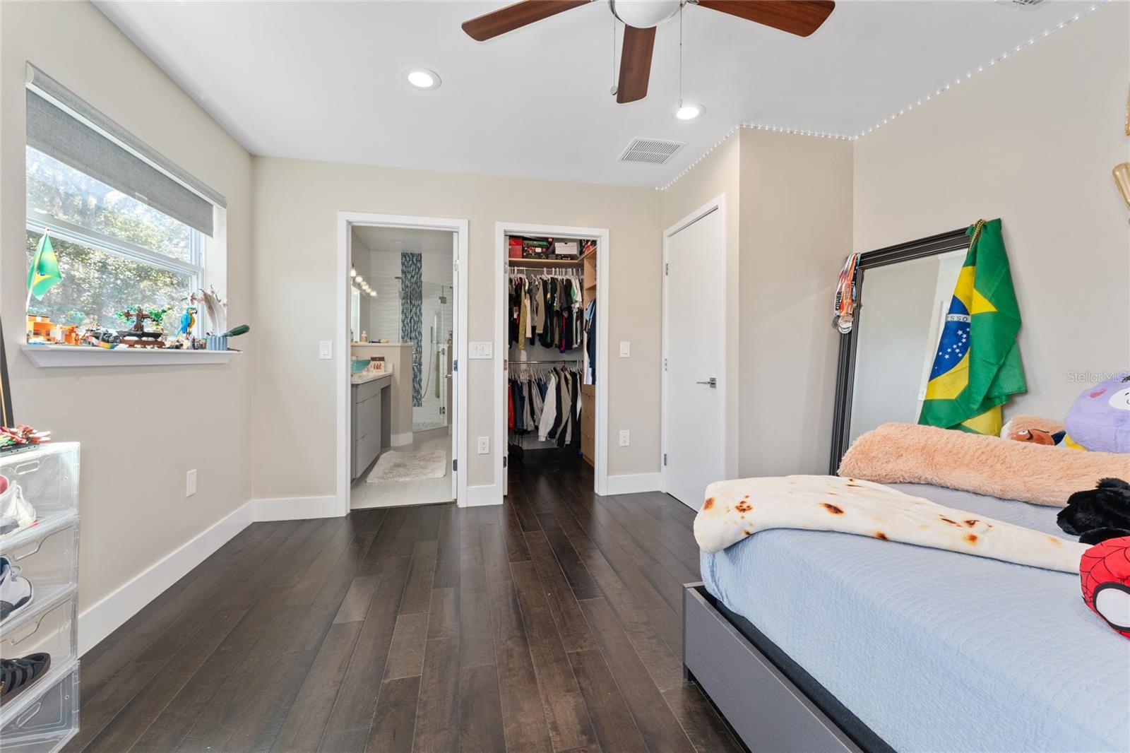 Image 28 of 57 For 606 6th Avenue