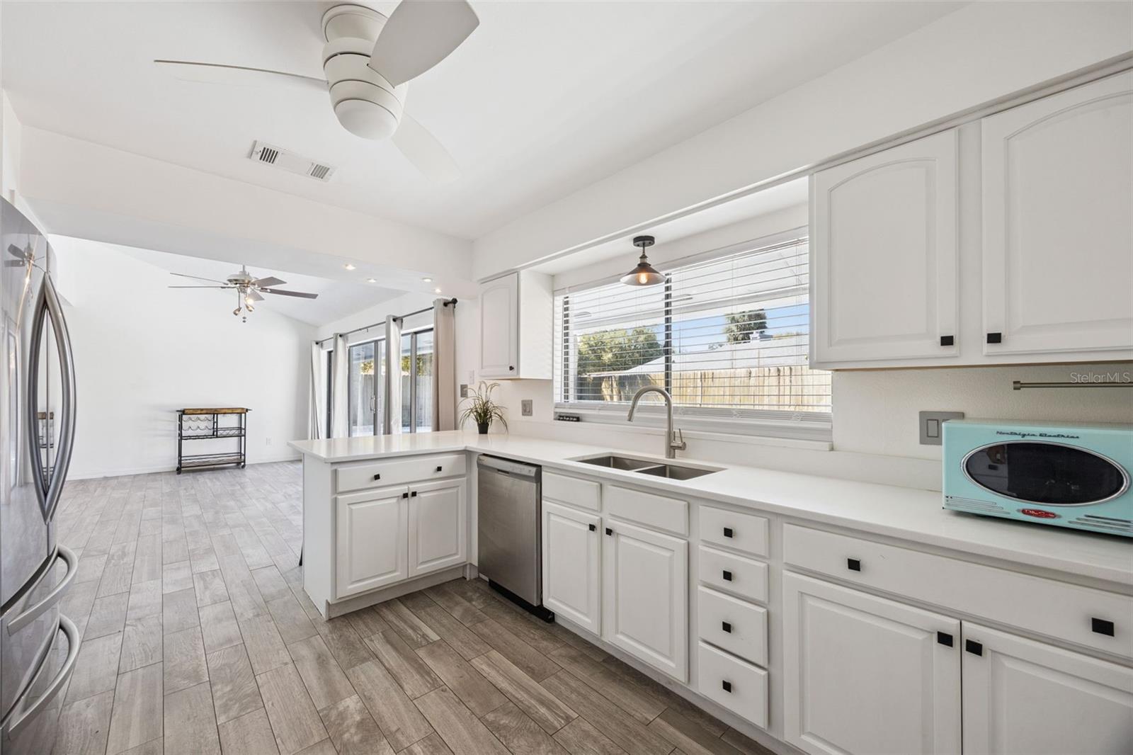 Image 10 of 32 For 728 Coquina Court