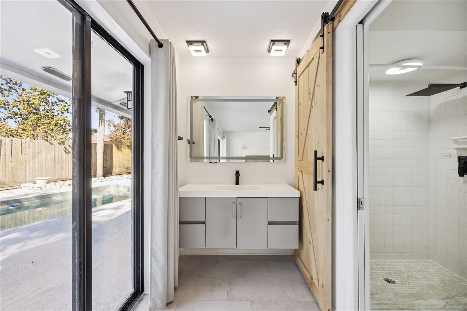 Image 20 of 32 For 728 Coquina Court