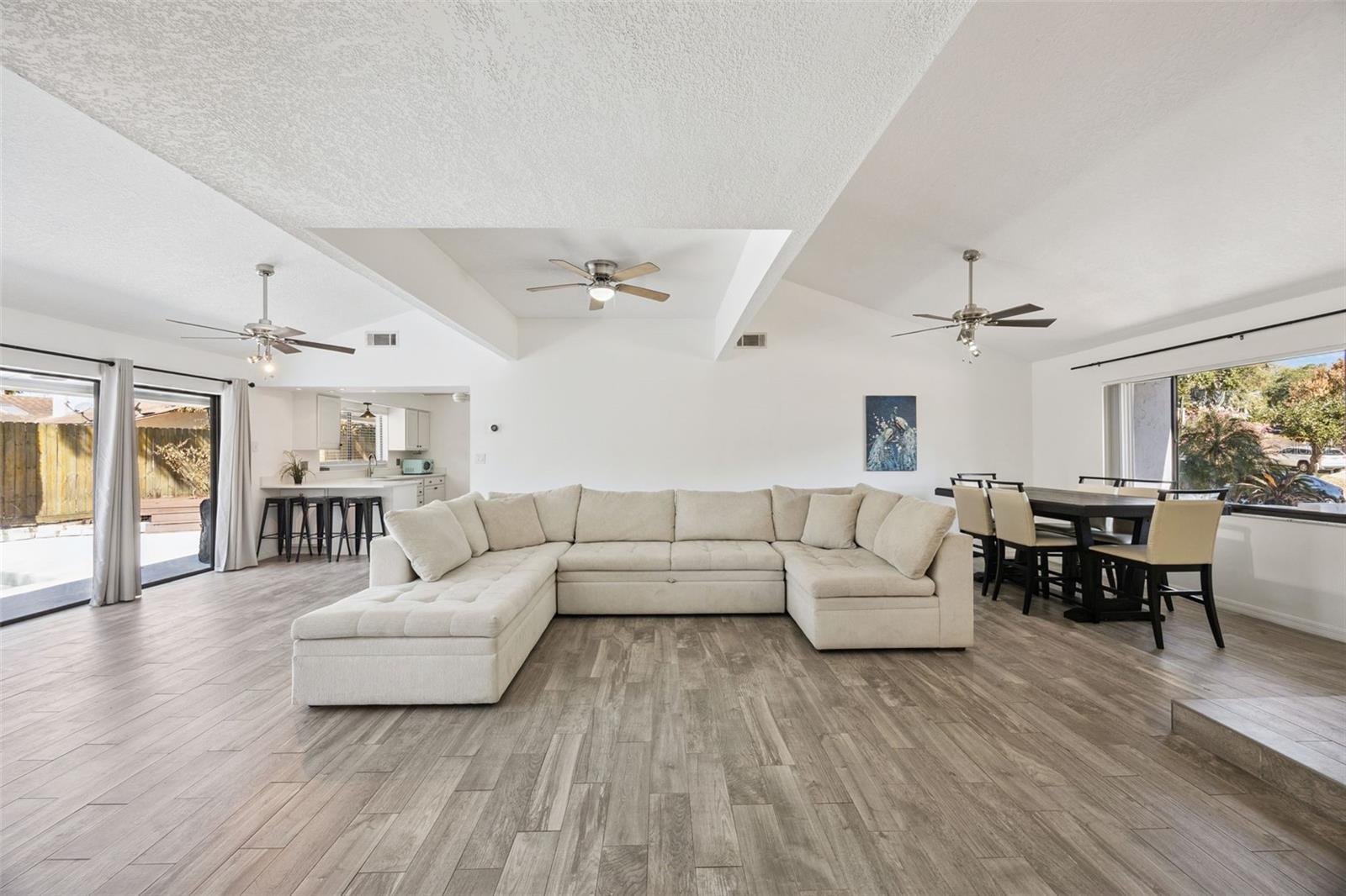 Image 7 of 32 For 728 Coquina Court