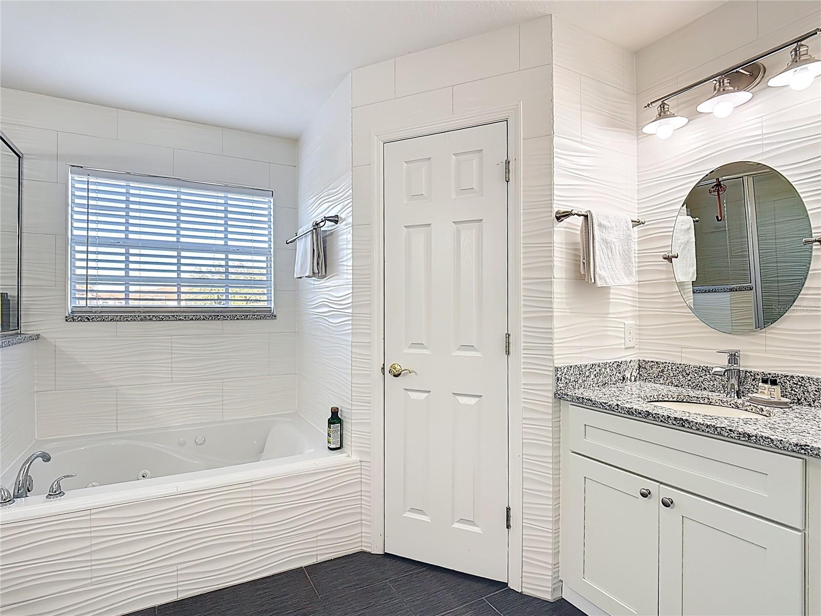 Image 50 of 84 For 4608 Cumbrian Lakes Drive