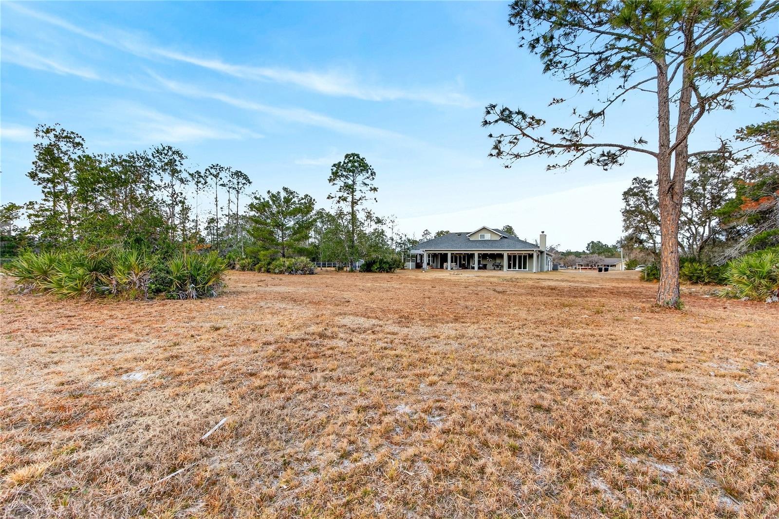 Image 17 of 91 For 21506 Hobby Horse Lane