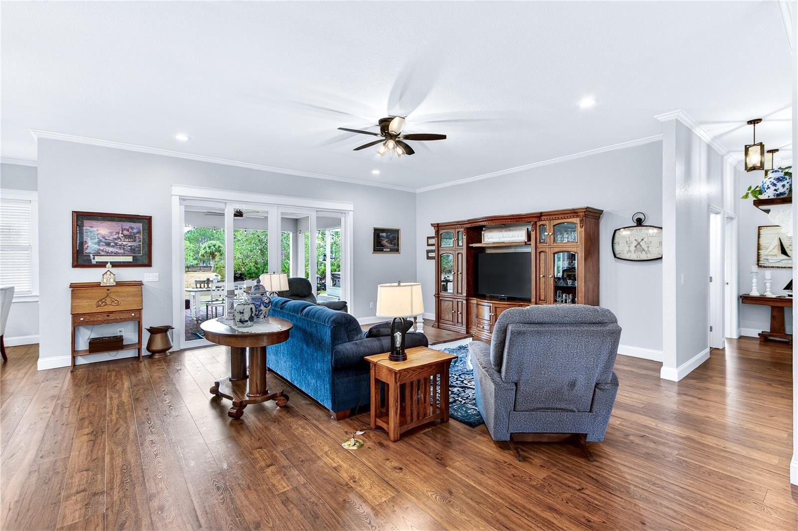 Image 28 of 91 For 21506 Hobby Horse Lane