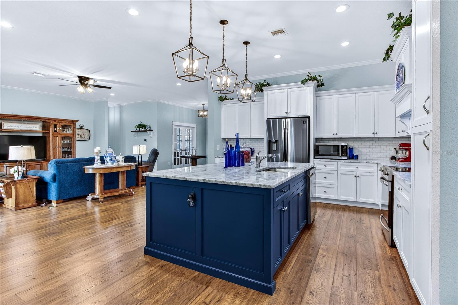 Image 33 of 91 For 21506 Hobby Horse Lane