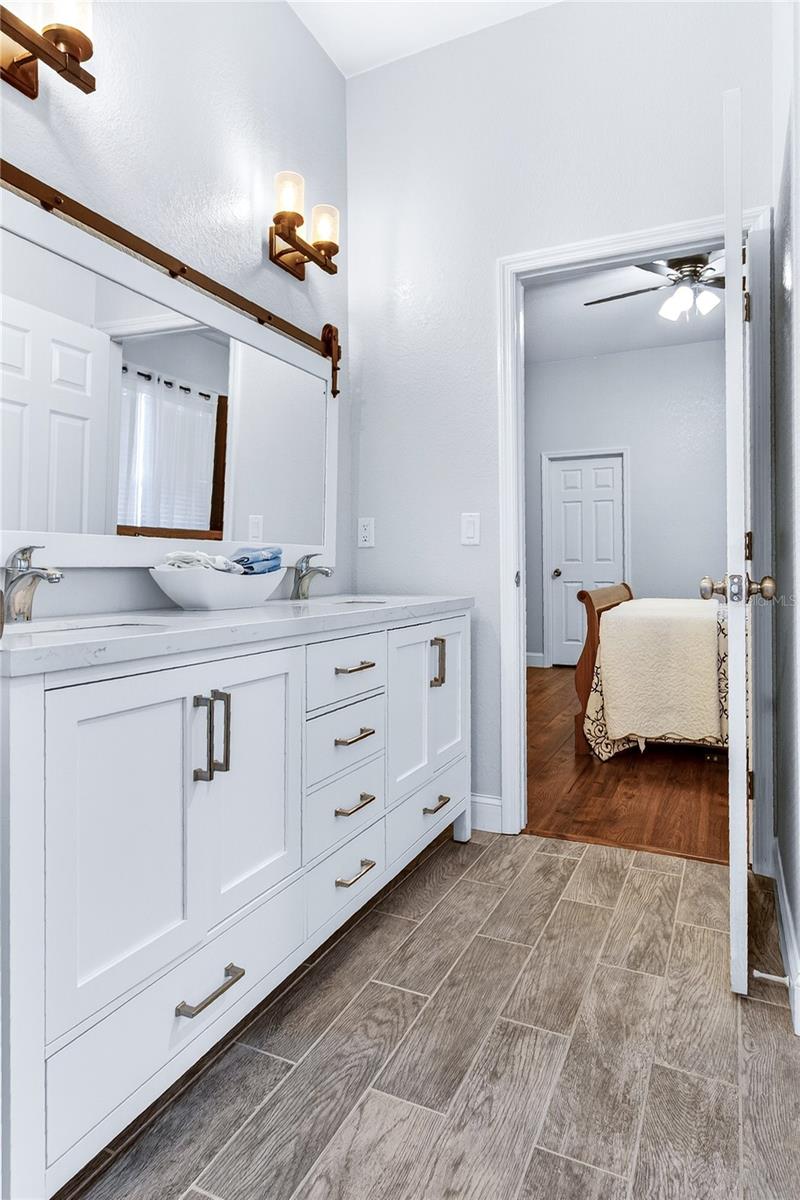 Image 60 of 91 For 21506 Hobby Horse Lane