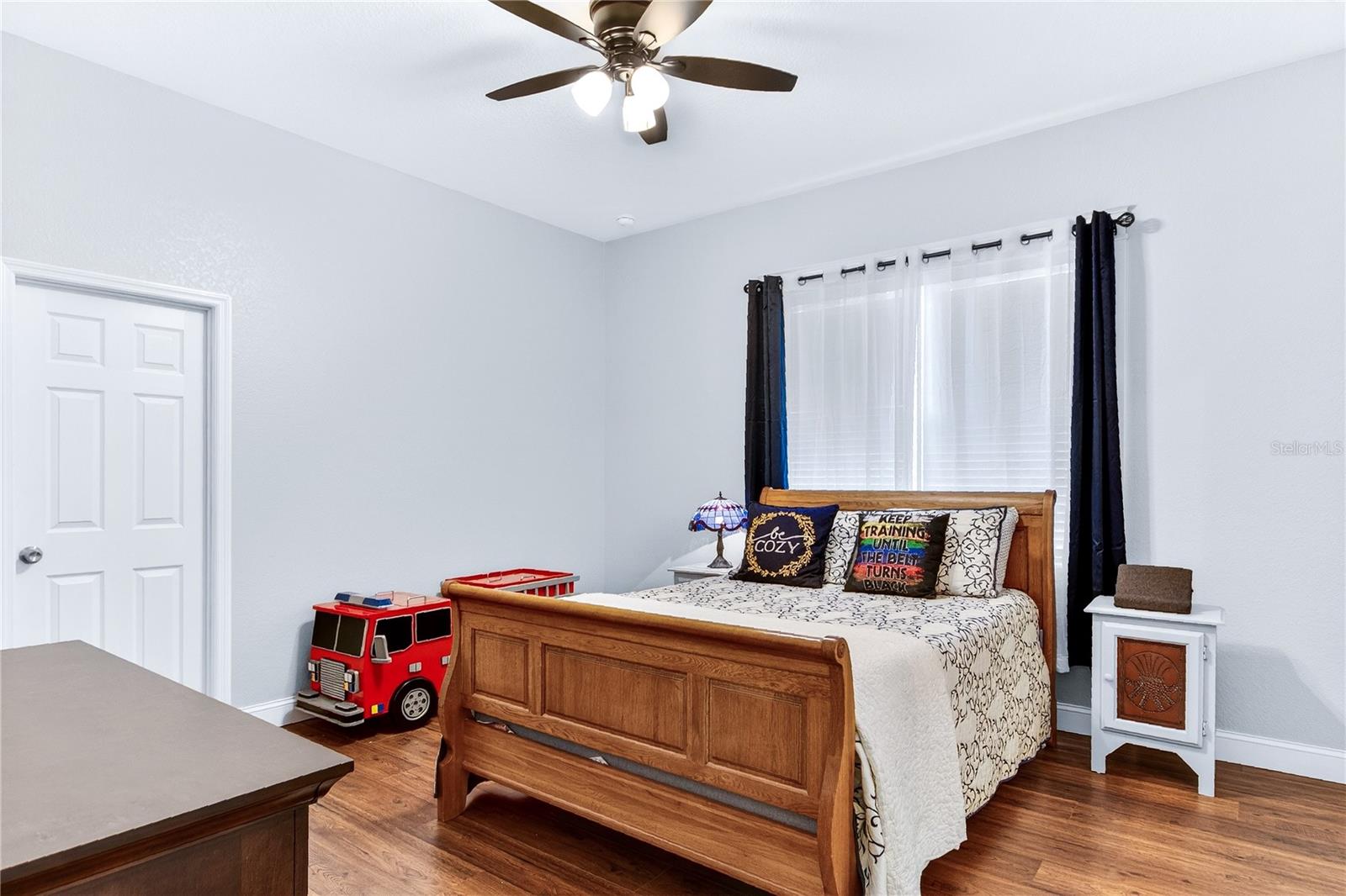 Image 62 of 91 For 21506 Hobby Horse Lane