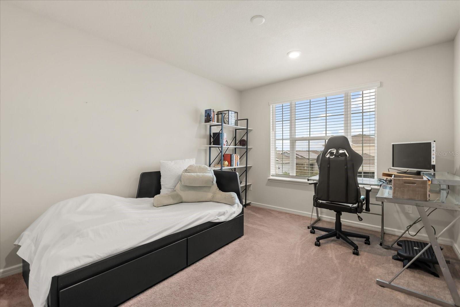 Image 23 of 34 For 2624 Blowing Breeze Avenue