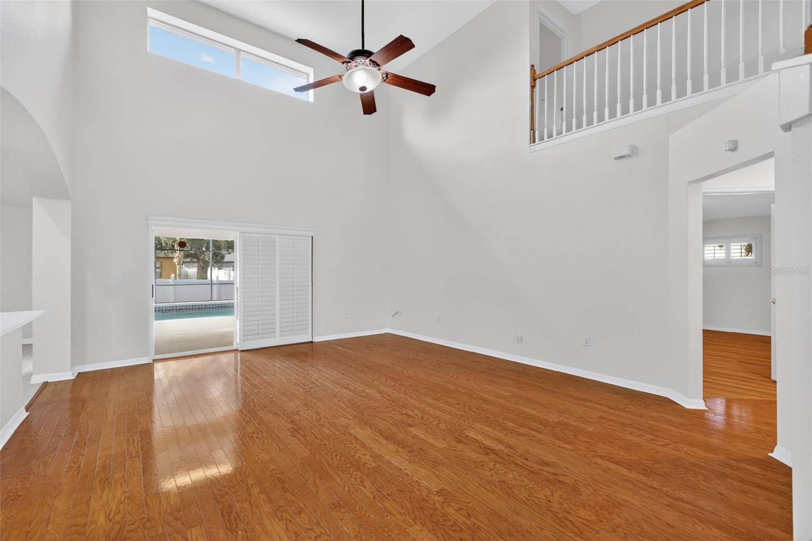 Image 16 of 49 For 729 Strihal Loop