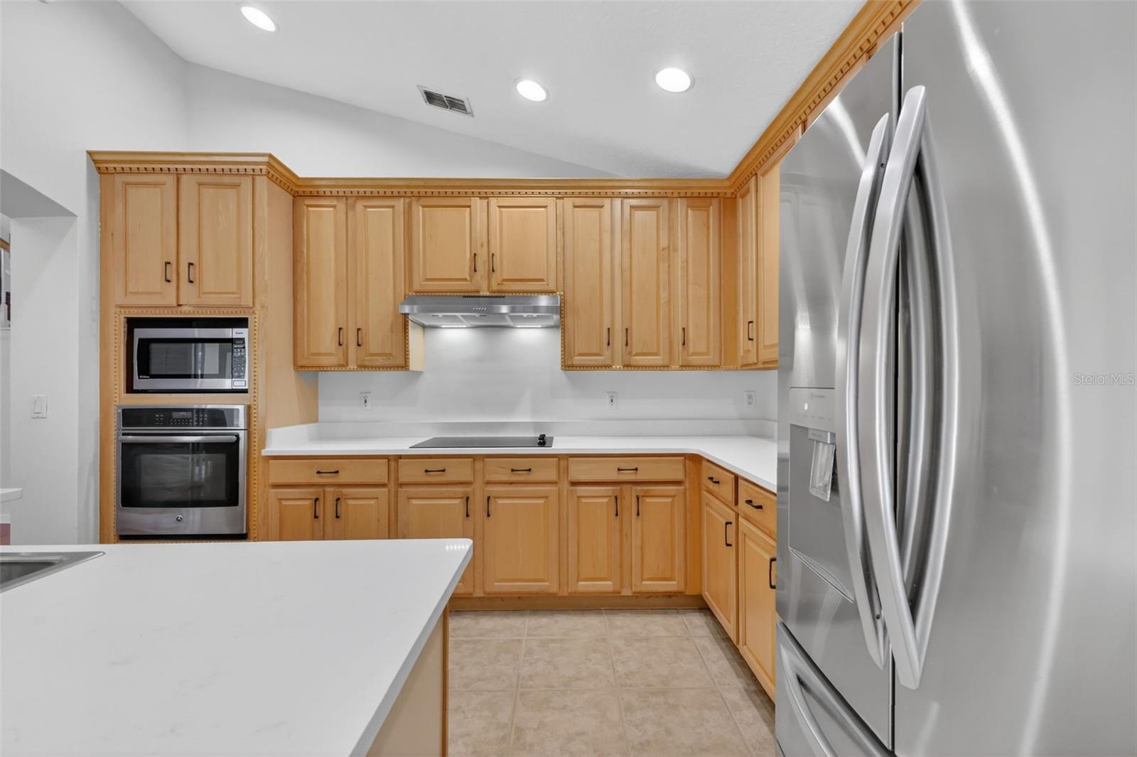 Image 21 of 49 For 729 Strihal Loop