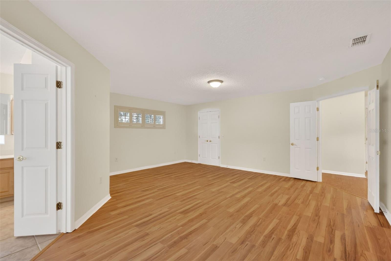 Image 26 of 49 For 729 Strihal Loop