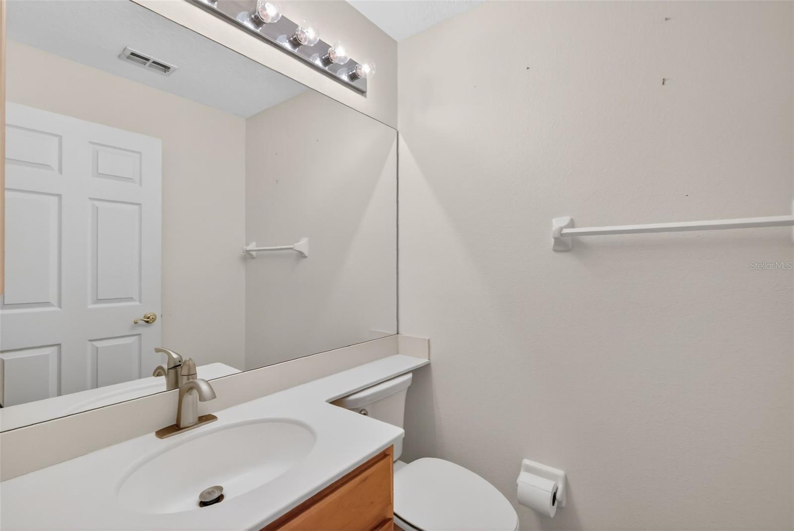 Image 32 of 49 For 729 Strihal Loop