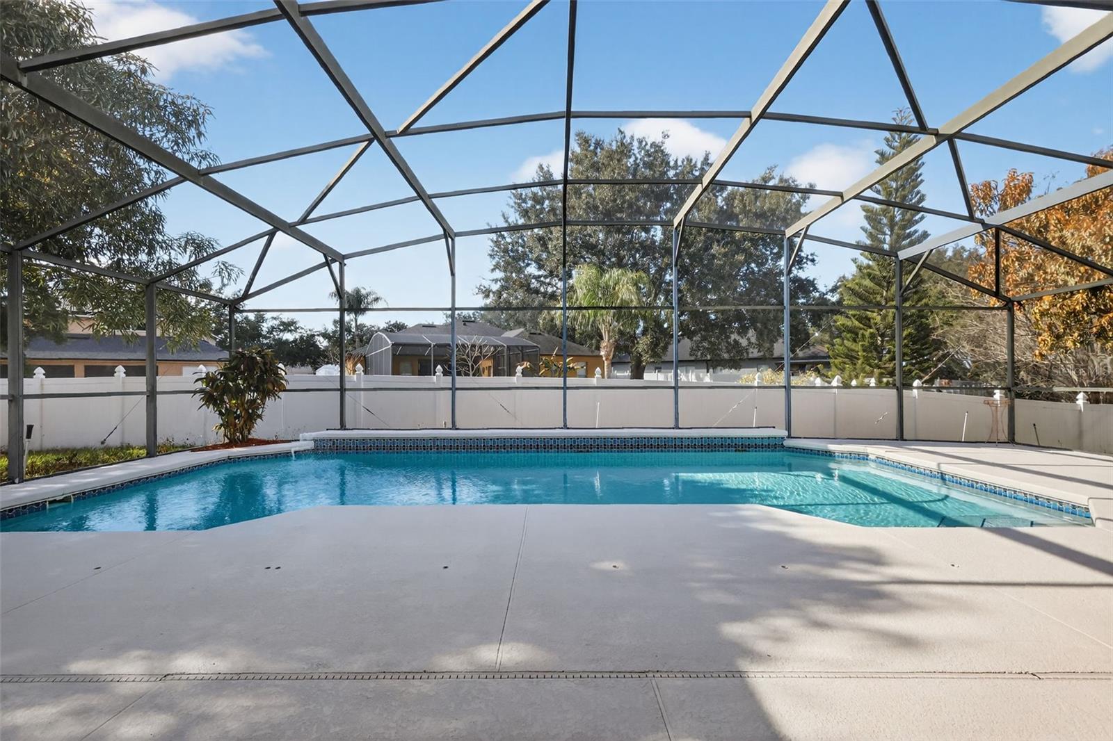 Image 46 of 49 For 729 Strihal Loop