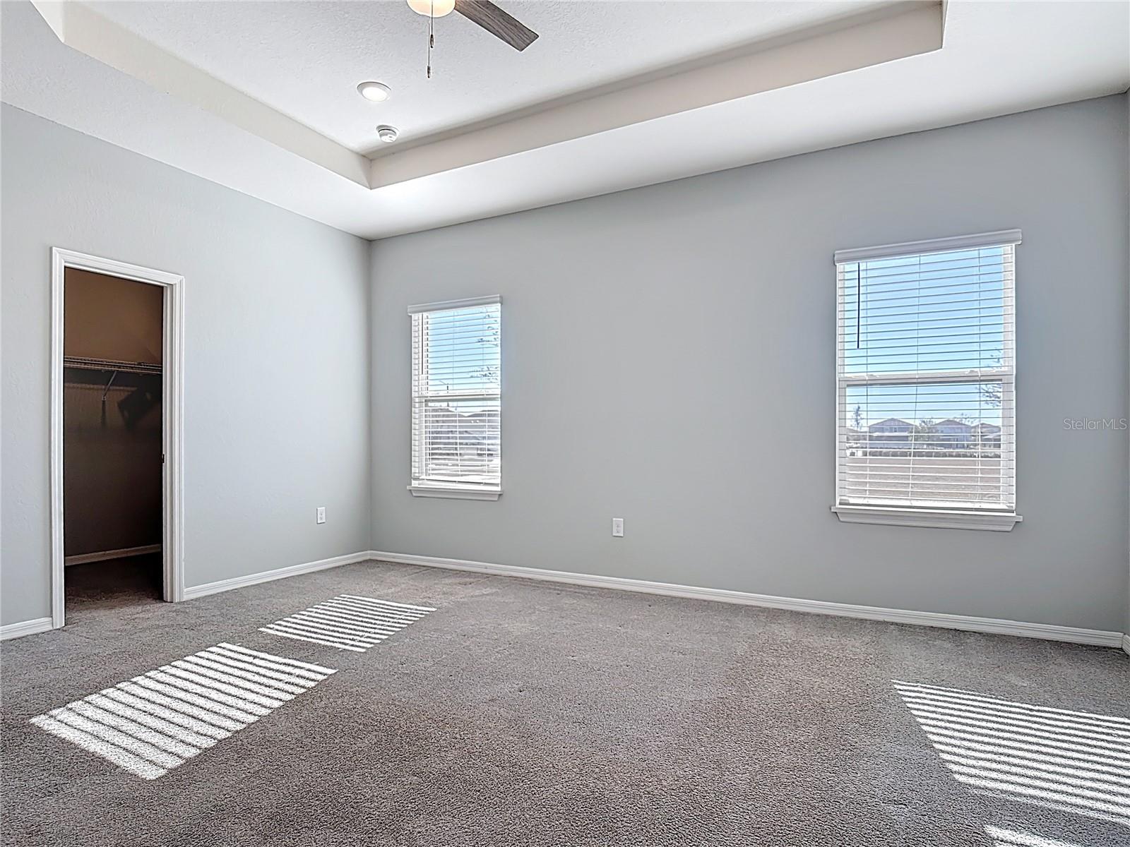 Image 17 of 49 For 840 Sydney Street