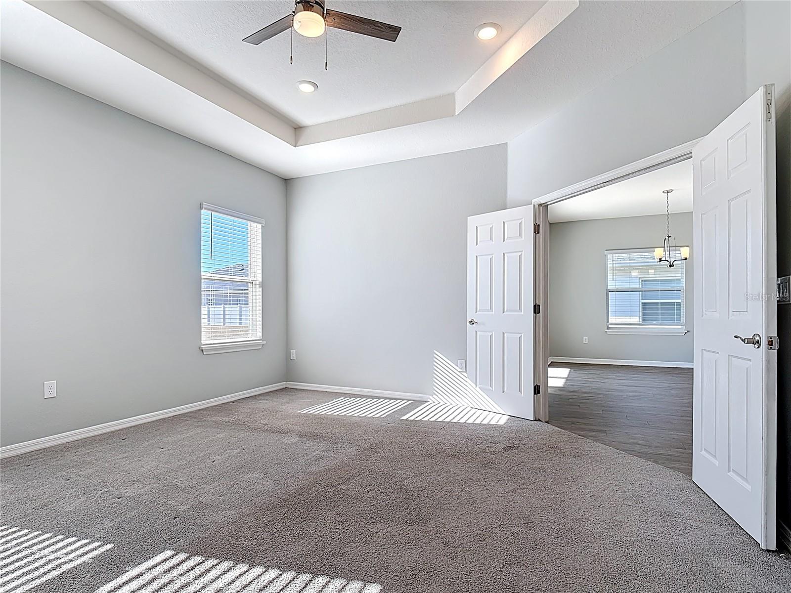 Image 19 of 49 For 840 Sydney Street