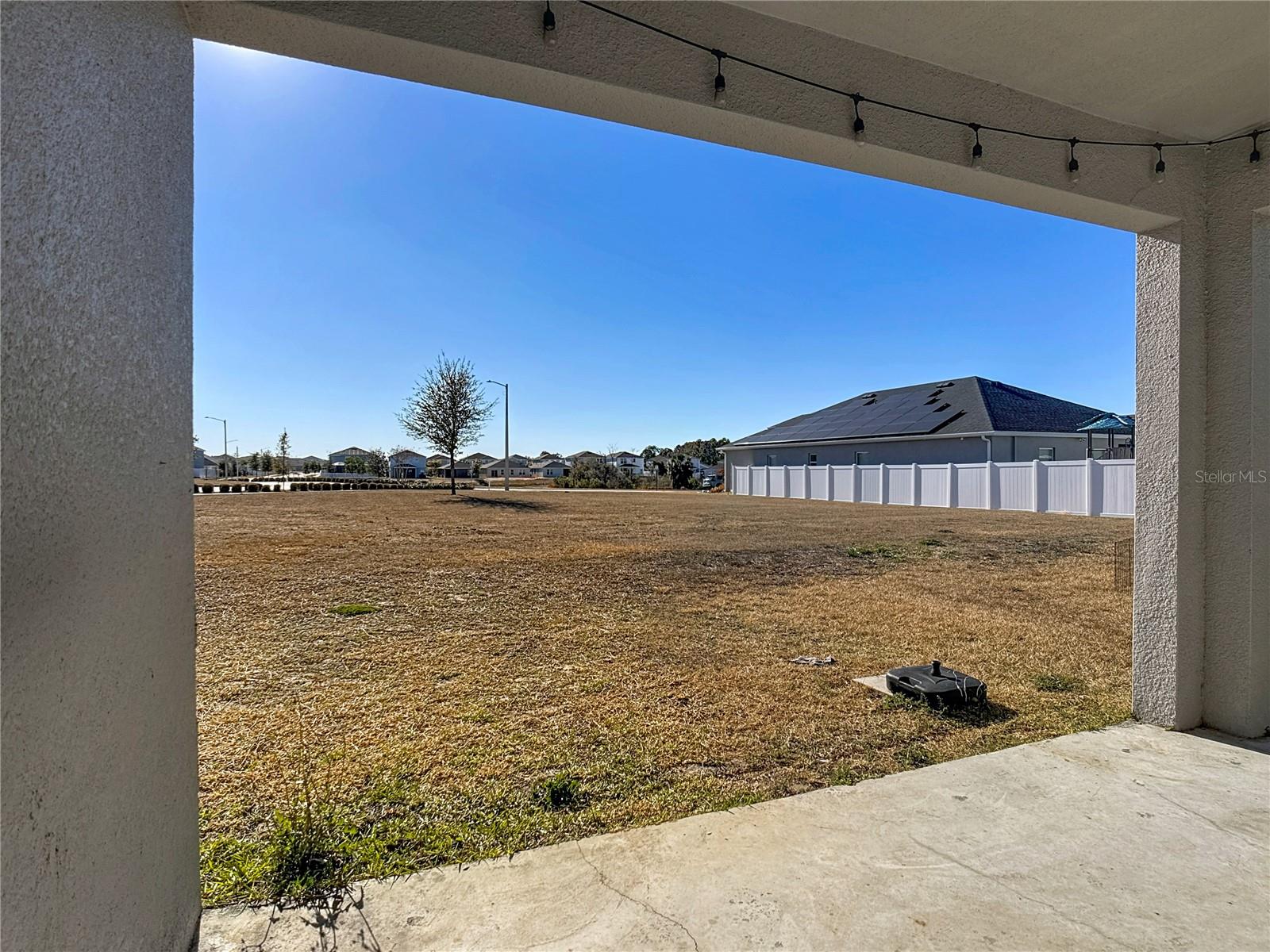 Image 37 of 49 For 840 Sydney Street