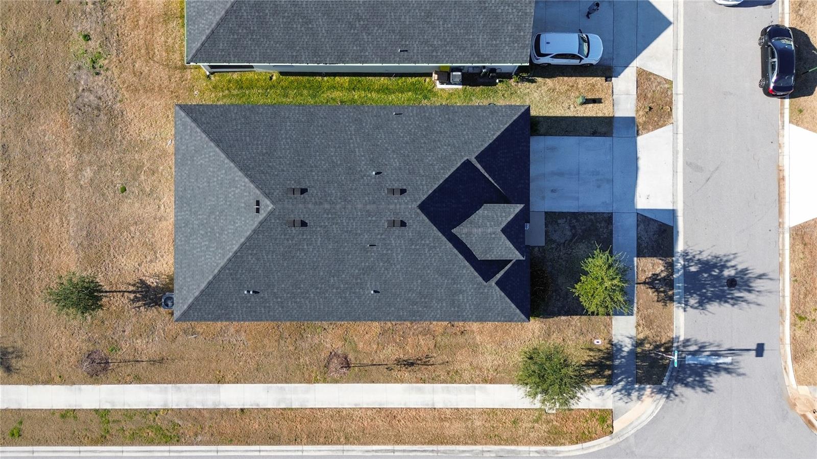 Image 43 of 49 For 840 Sydney Street