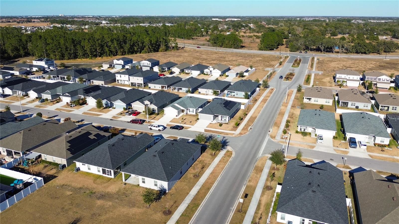 Image 46 of 49 For 840 Sydney Street