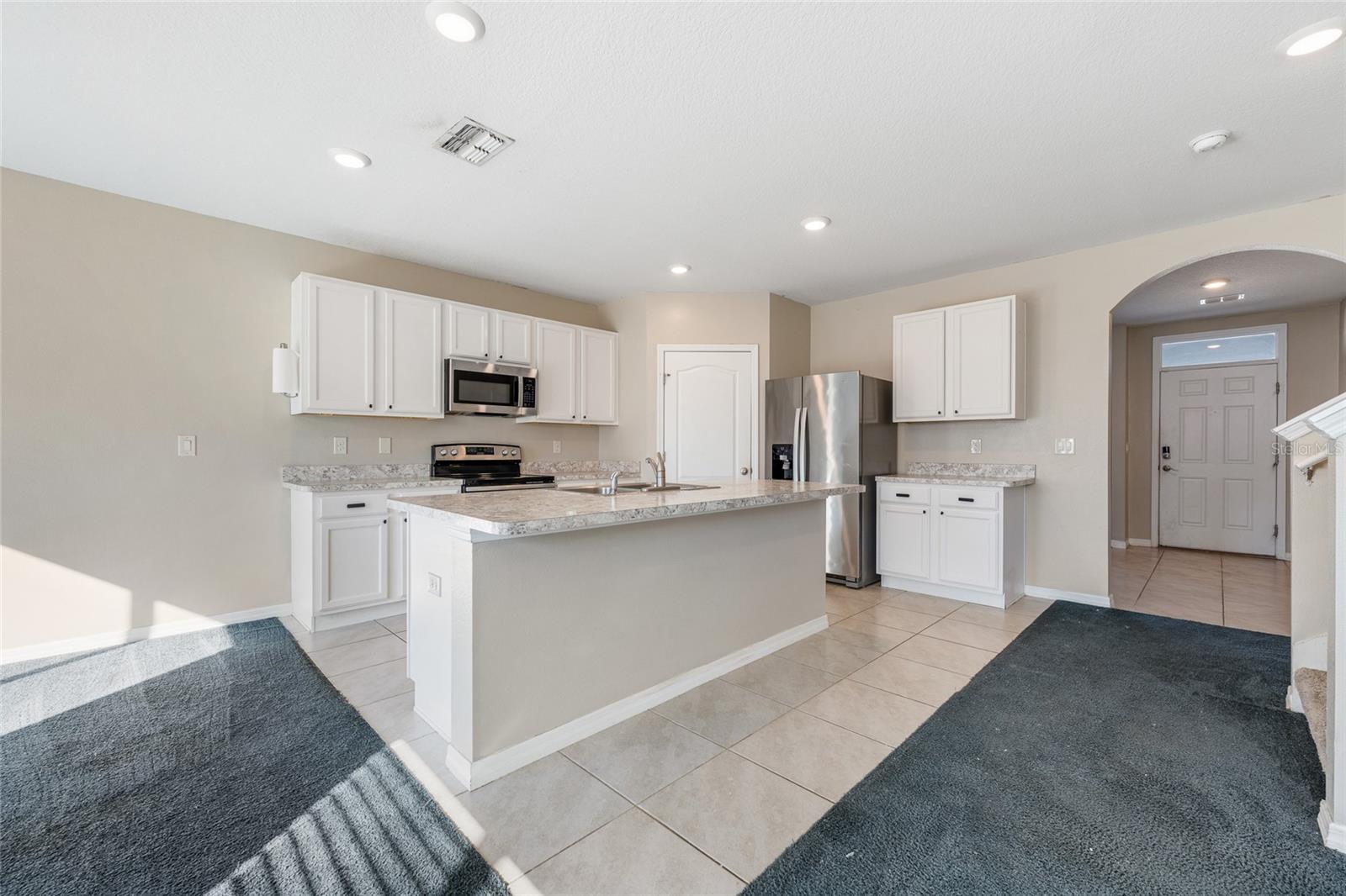 Image 10 of 49 For 305 Meadowbrook Boulevard