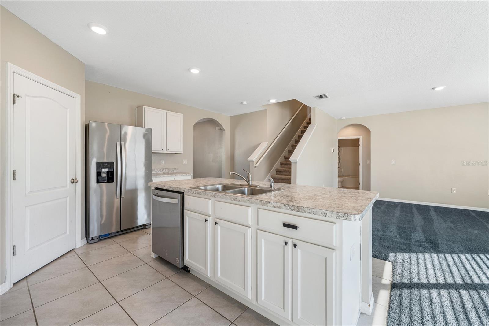 Image 11 of 49 For 305 Meadowbrook Boulevard