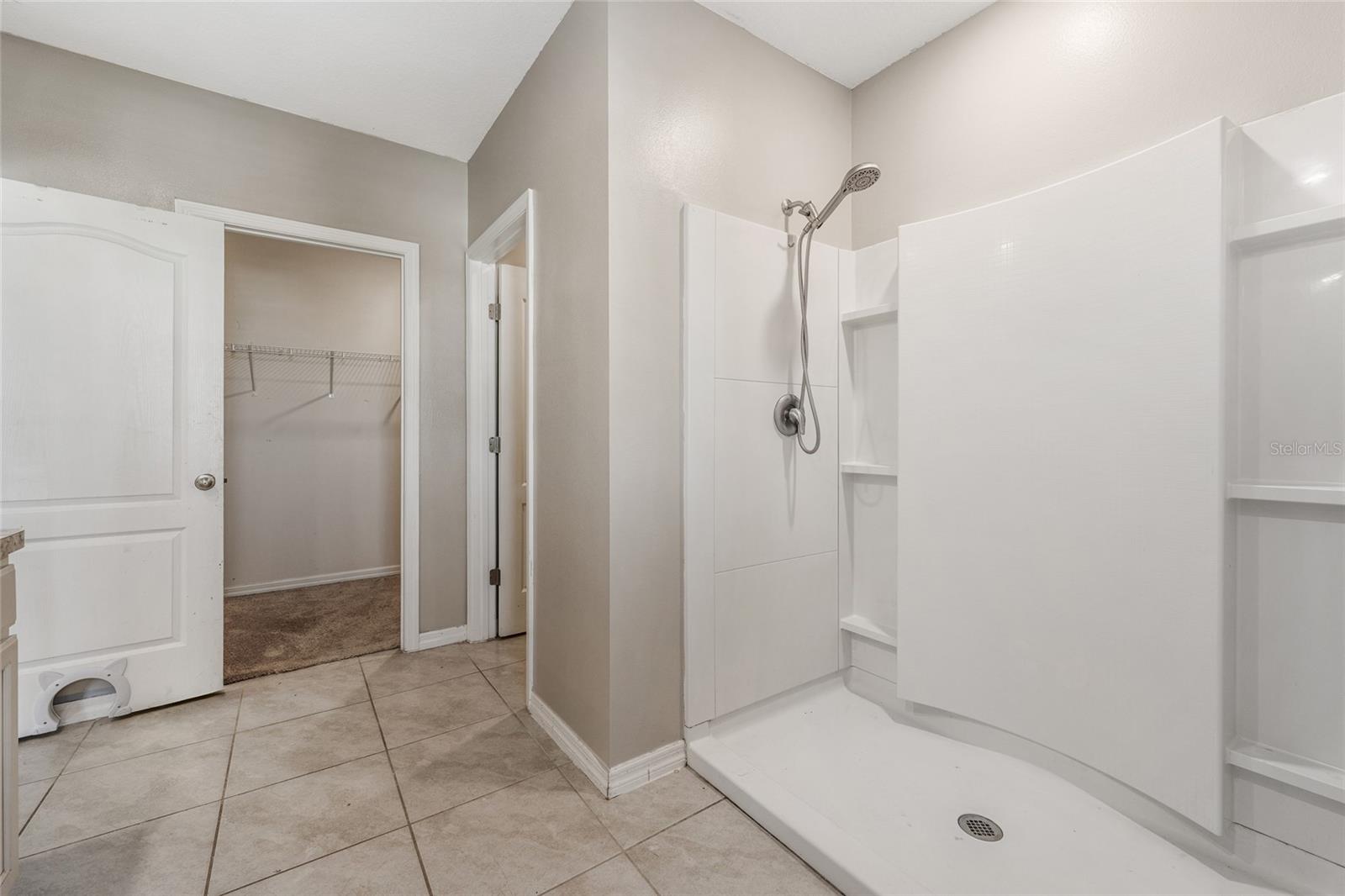 Image 30 of 49 For 305 Meadowbrook Boulevard