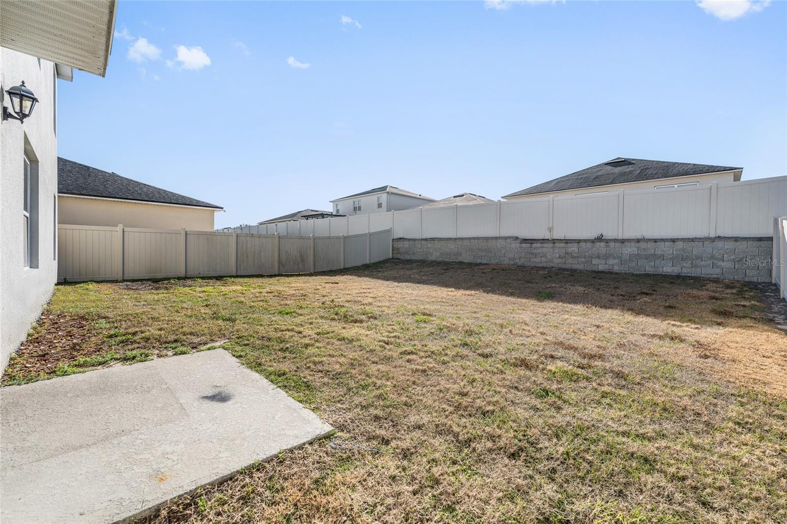 Image 36 of 49 For 305 Meadowbrook Boulevard