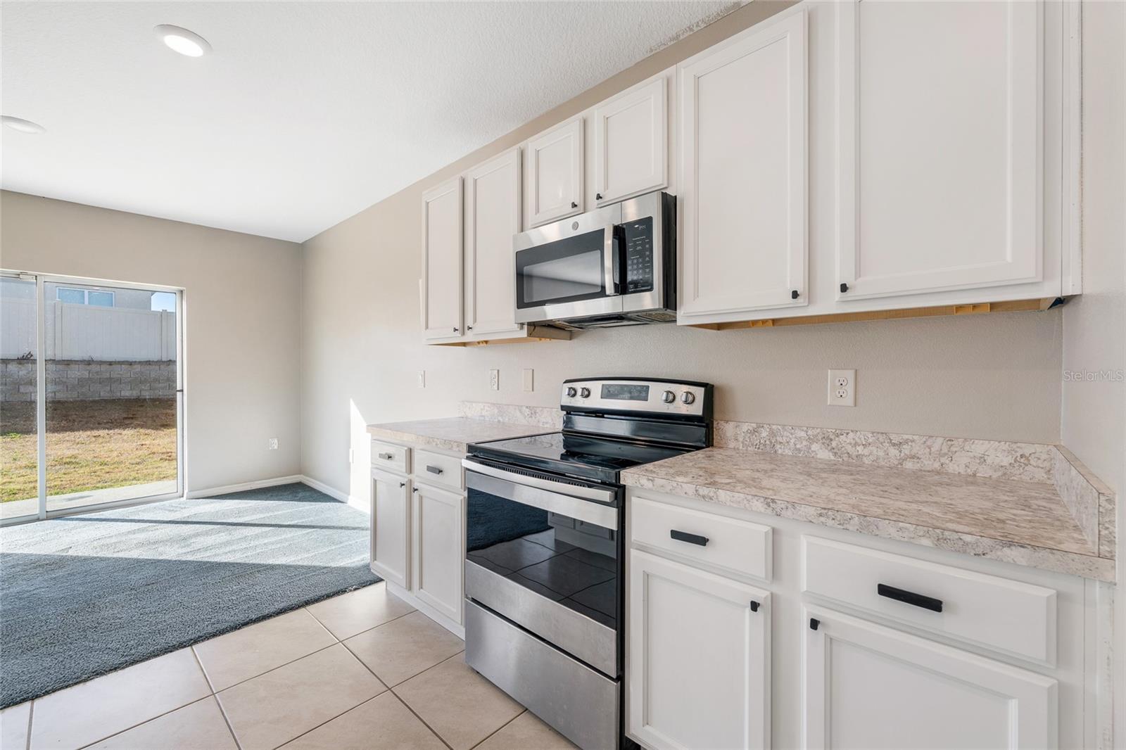 Image 8 of 49 For 305 Meadowbrook Boulevard