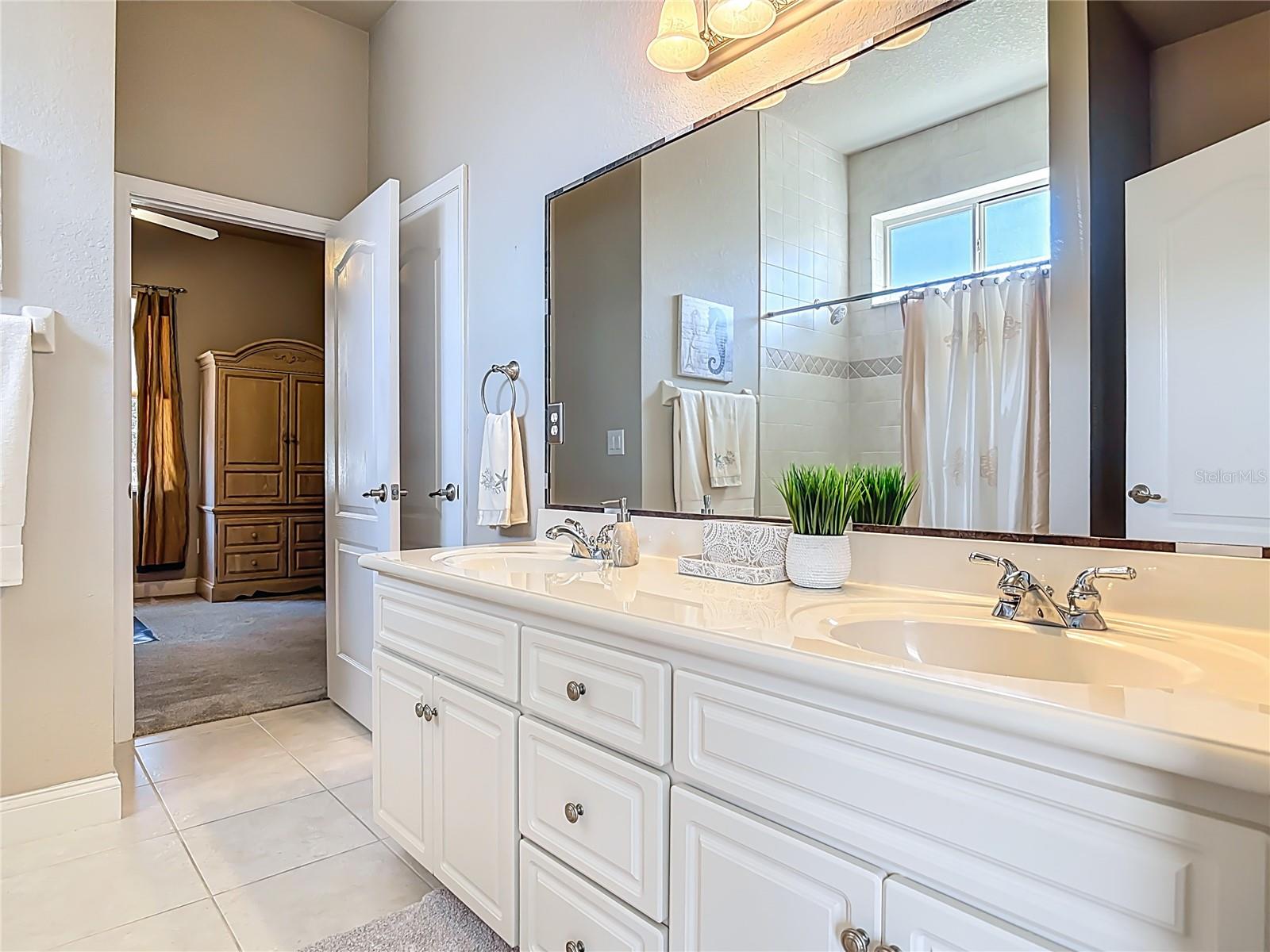 Image 33 of 70 For 3598 Maribella Drive