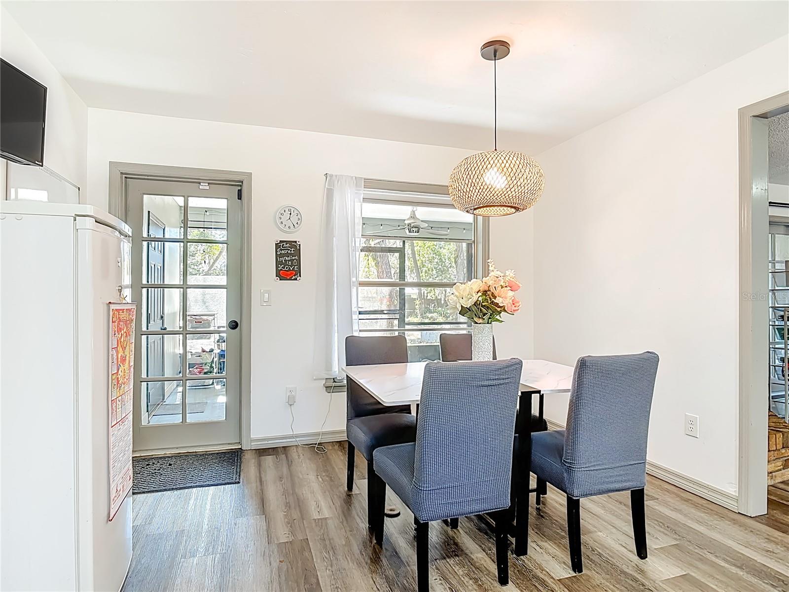 Image 15 of 53 For 131 Highbanks Road