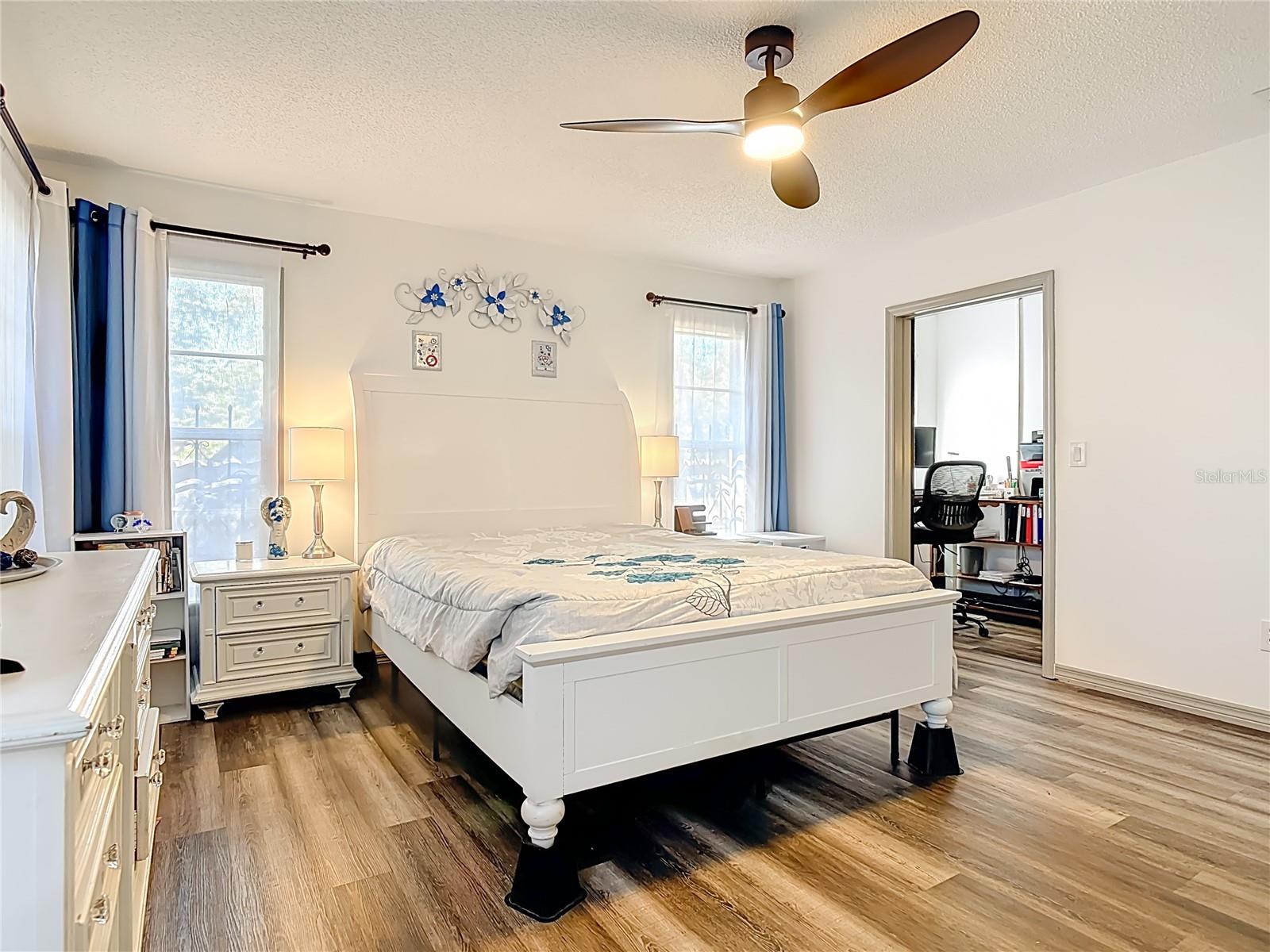 Image 23 of 53 For 131 Highbanks Road