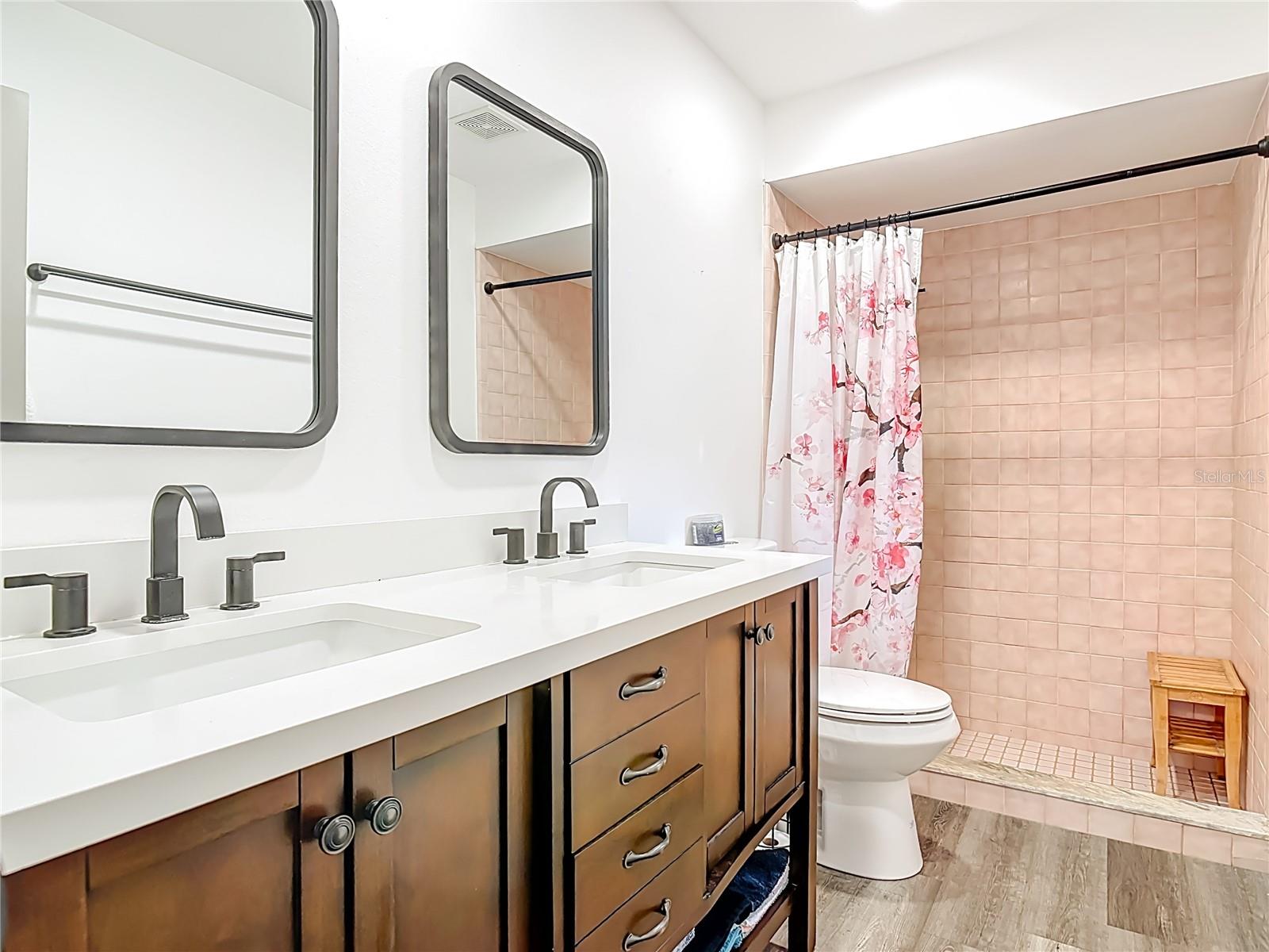 Image 26 of 53 For 131 Highbanks Road