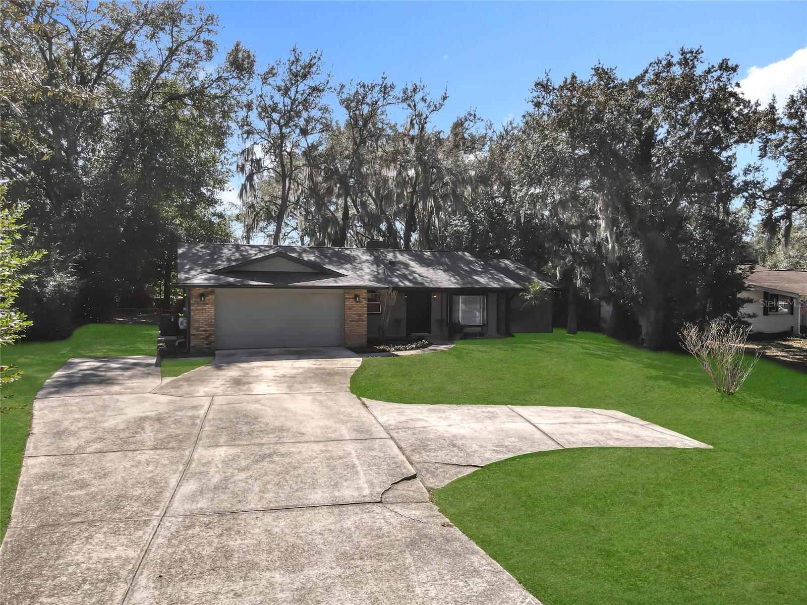 Image 3 of 53 For 131 Highbanks Road