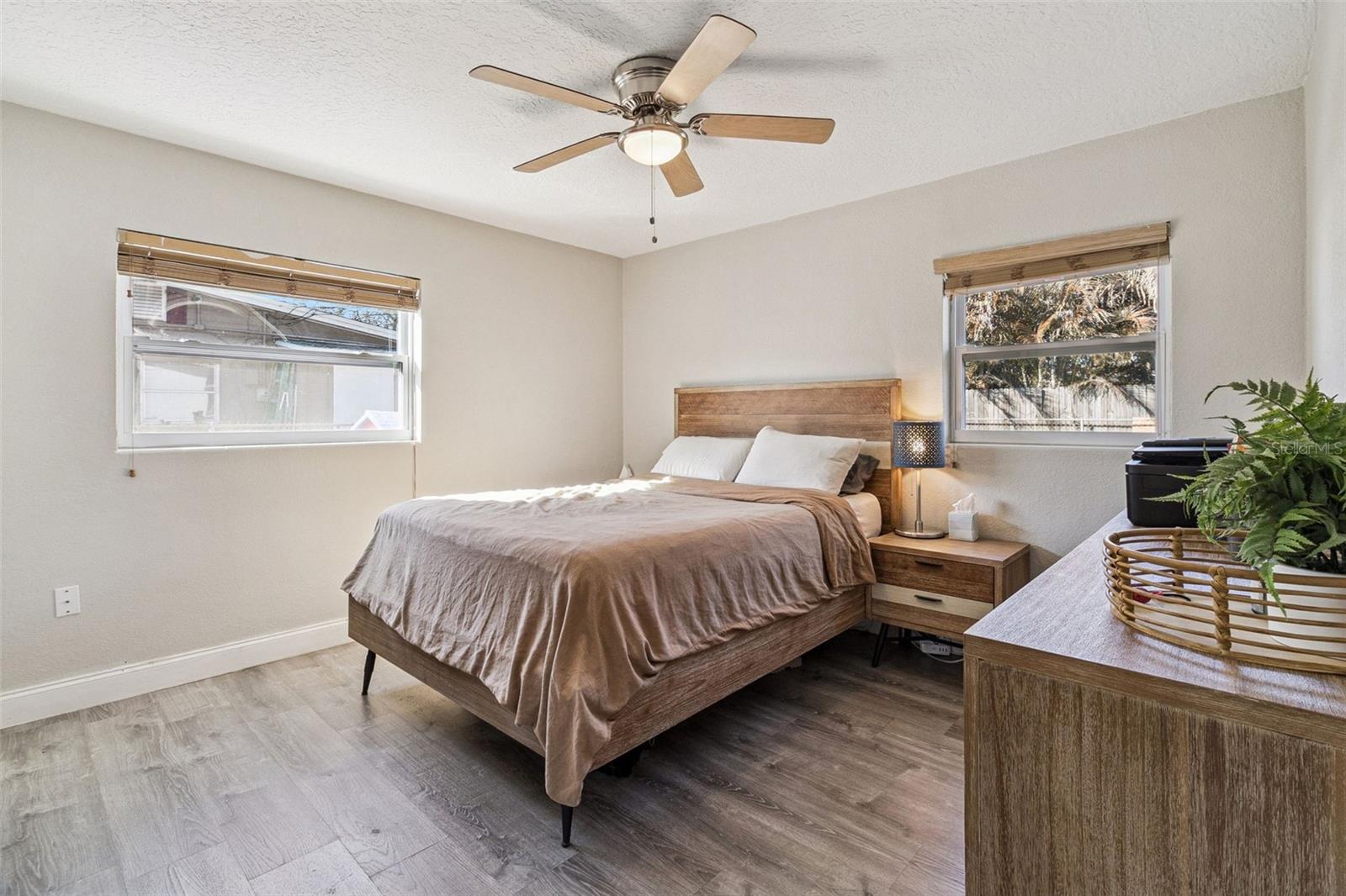 Image 13 of 18 For 207 2nd Street