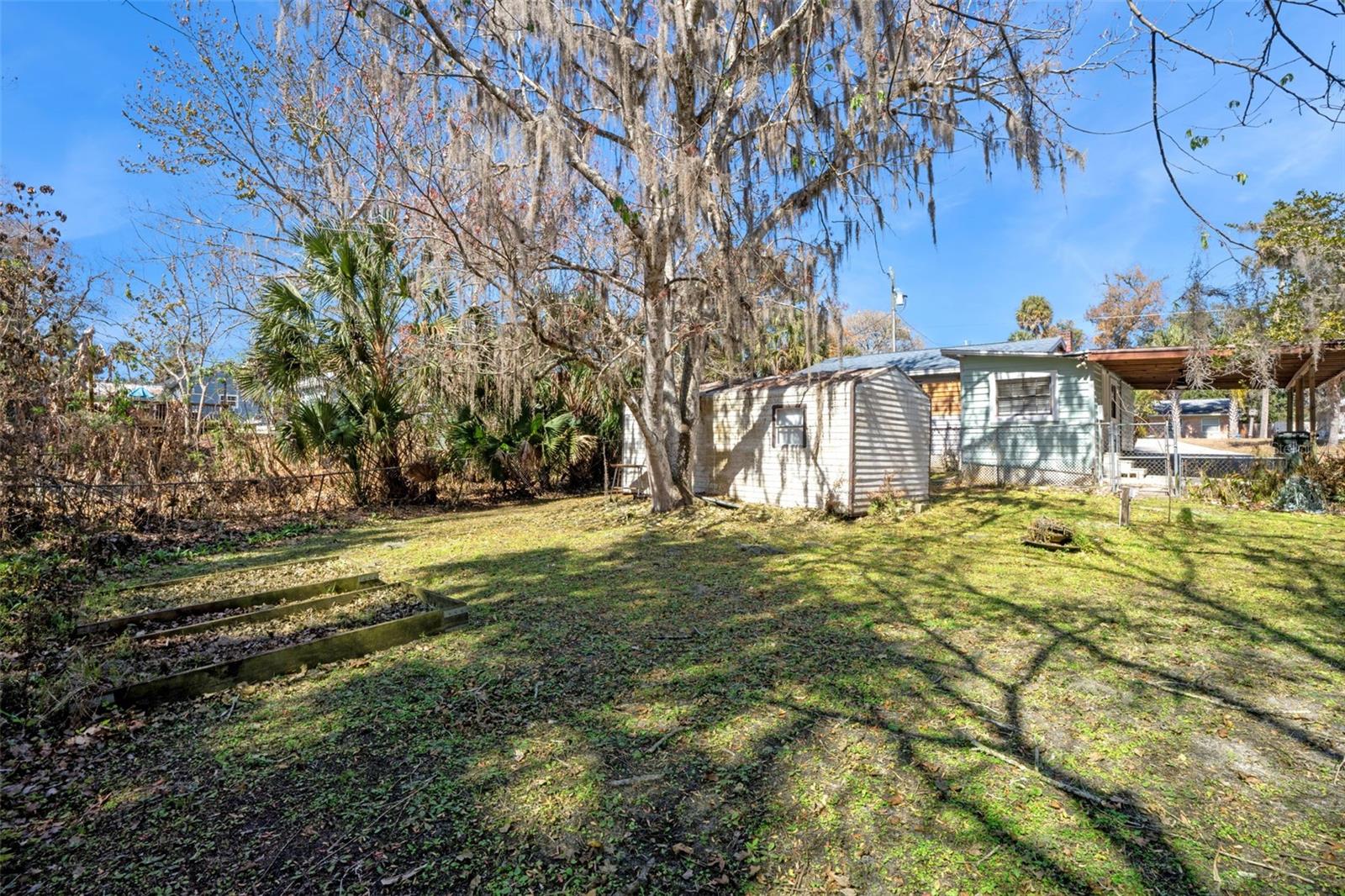 Image 27 of 33 For 102 Vine Street