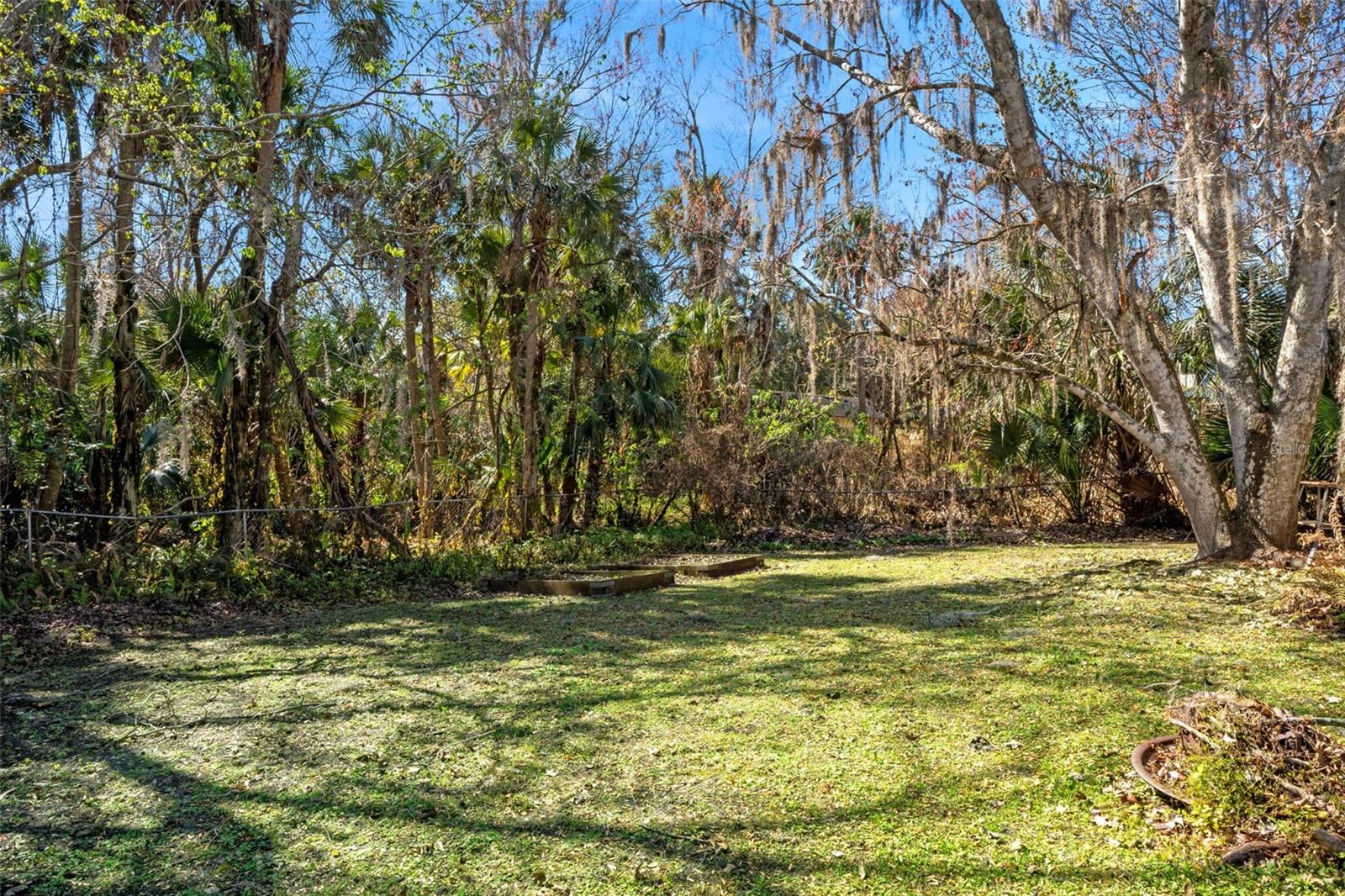 Image 28 of 33 For 102 Vine Street