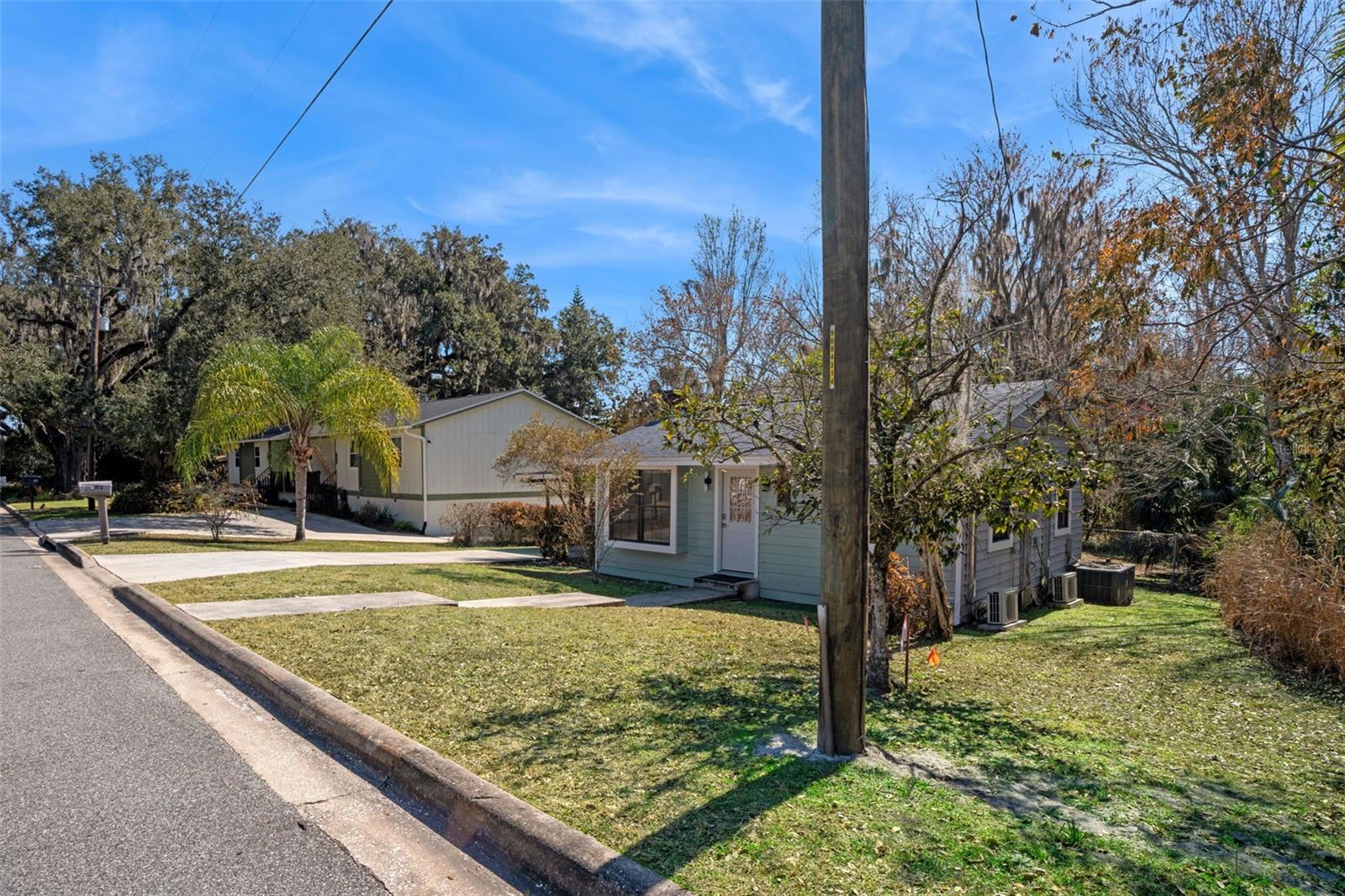 Image 29 of 33 For 102 Vine Street