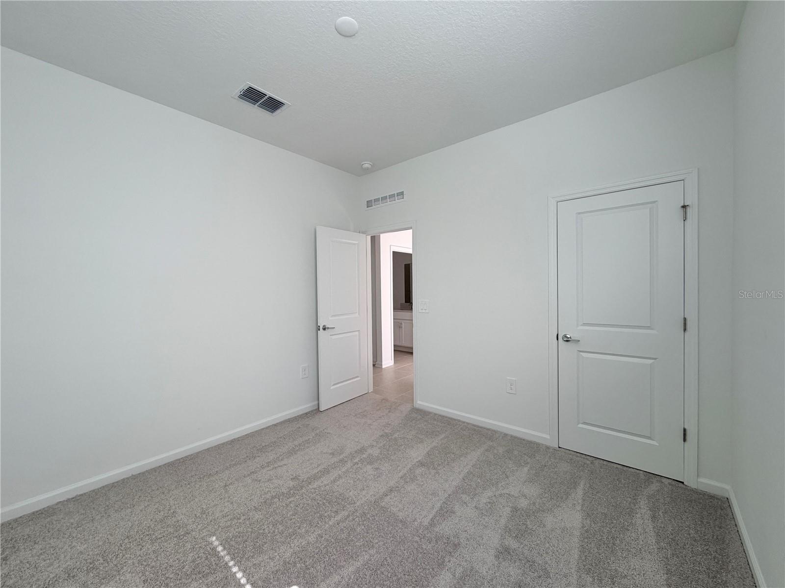 Image 10 of 33 For 2467 Rider Rain Lane