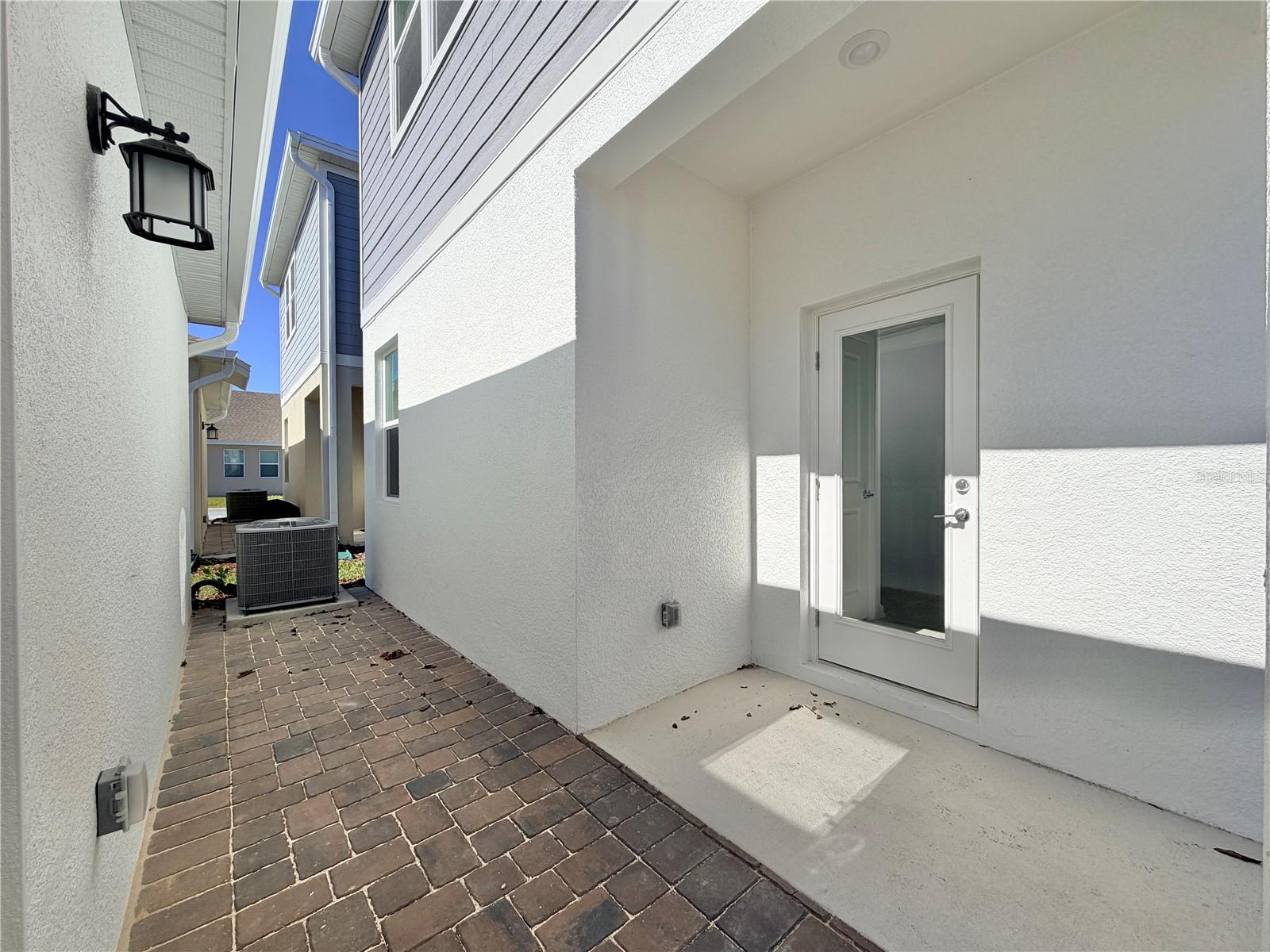 Image 13 of 33 For 2467 Rider Rain Lane