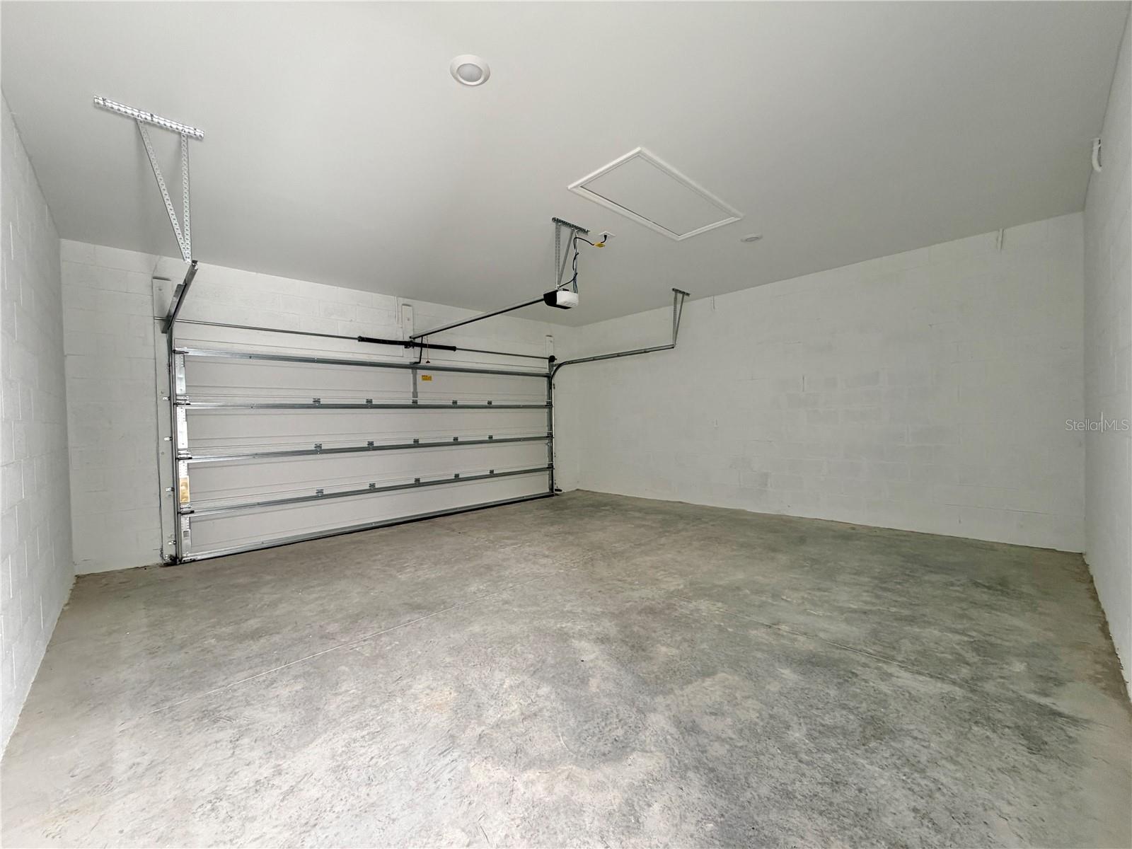 Image 14 of 33 For 2467 Rider Rain Lane