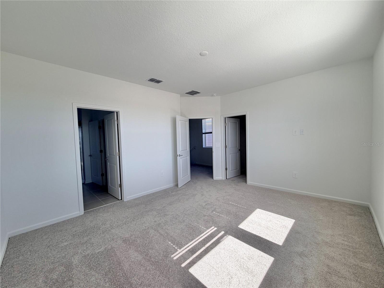 Image 18 of 33 For 2467 Rider Rain Lane