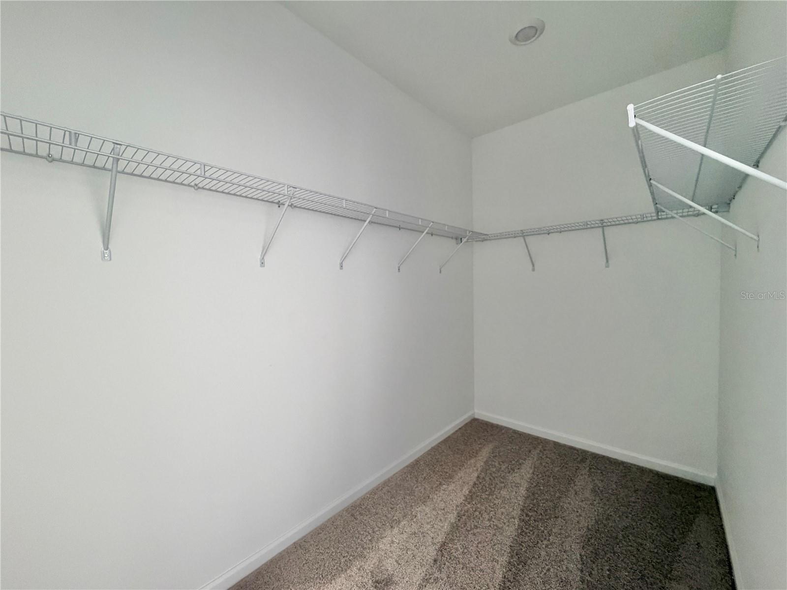 Image 22 of 33 For 2467 Rider Rain Lane