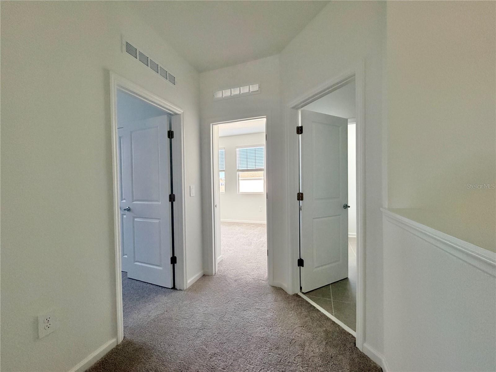 Image 24 of 33 For 2467 Rider Rain Lane