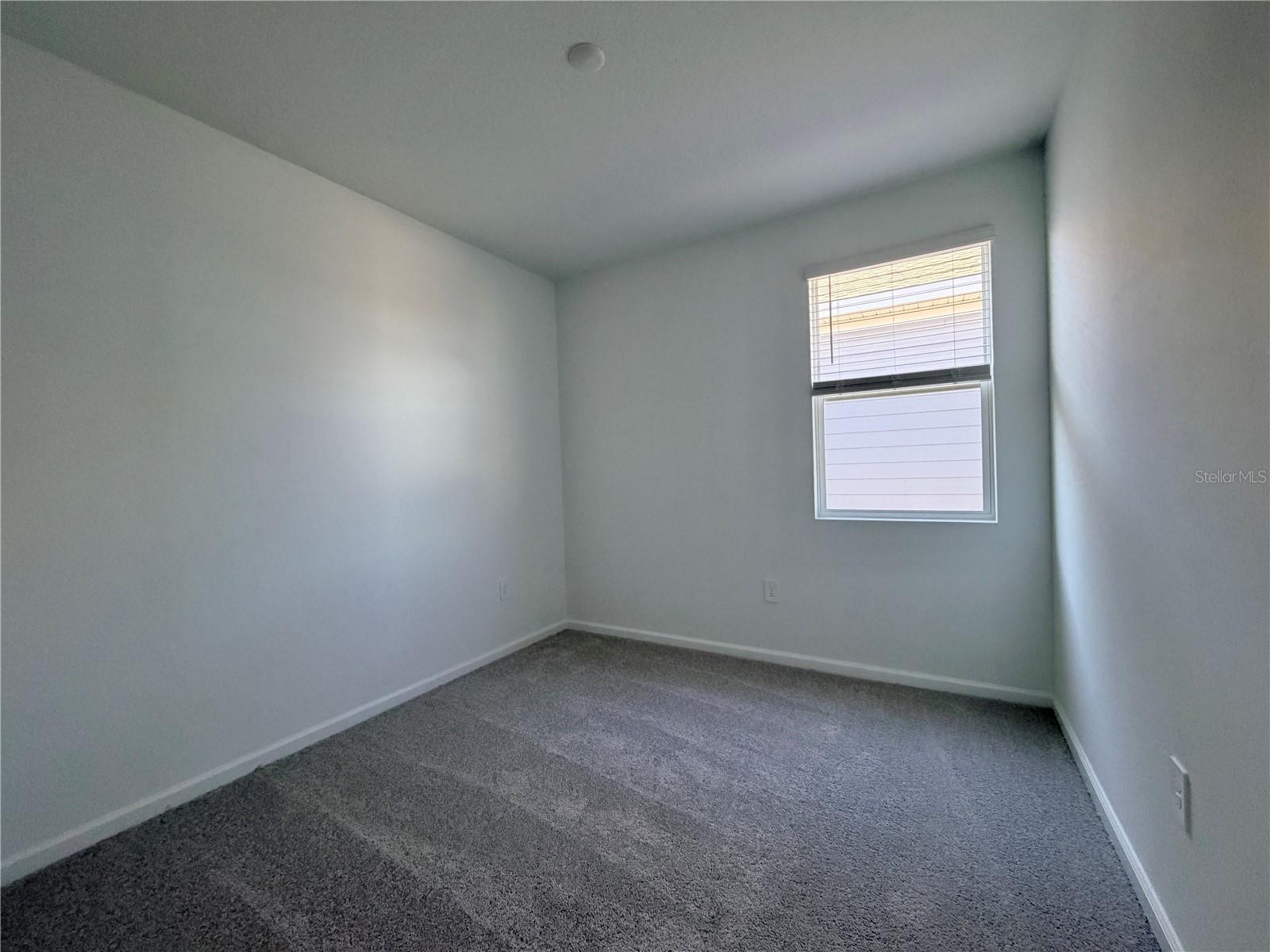 Image 25 of 33 For 2467 Rider Rain Lane