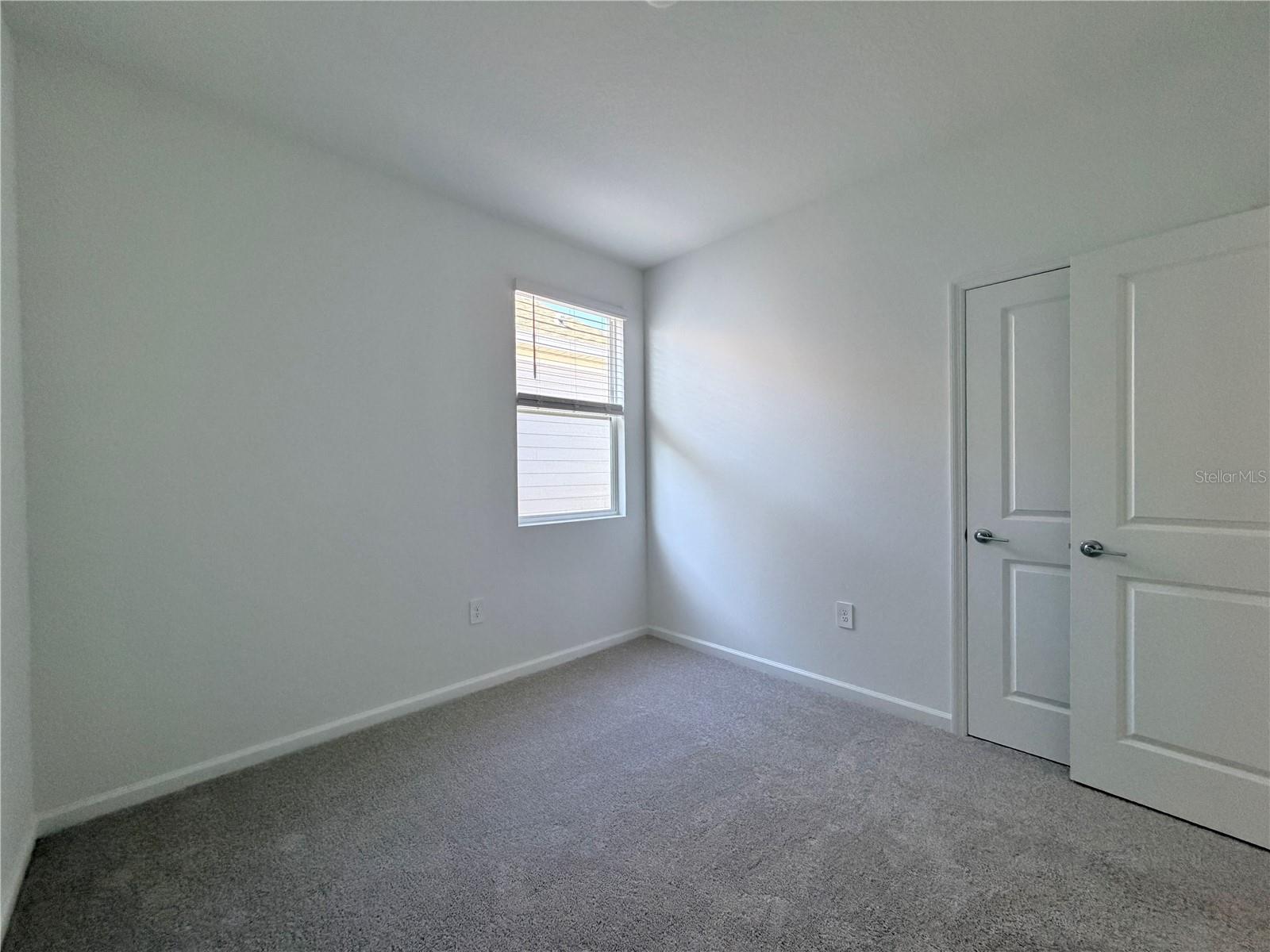 Image 26 of 33 For 2467 Rider Rain Lane