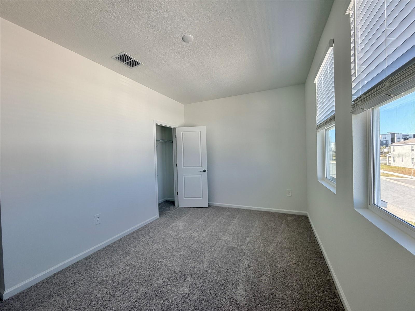 Image 29 of 33 For 2467 Rider Rain Lane