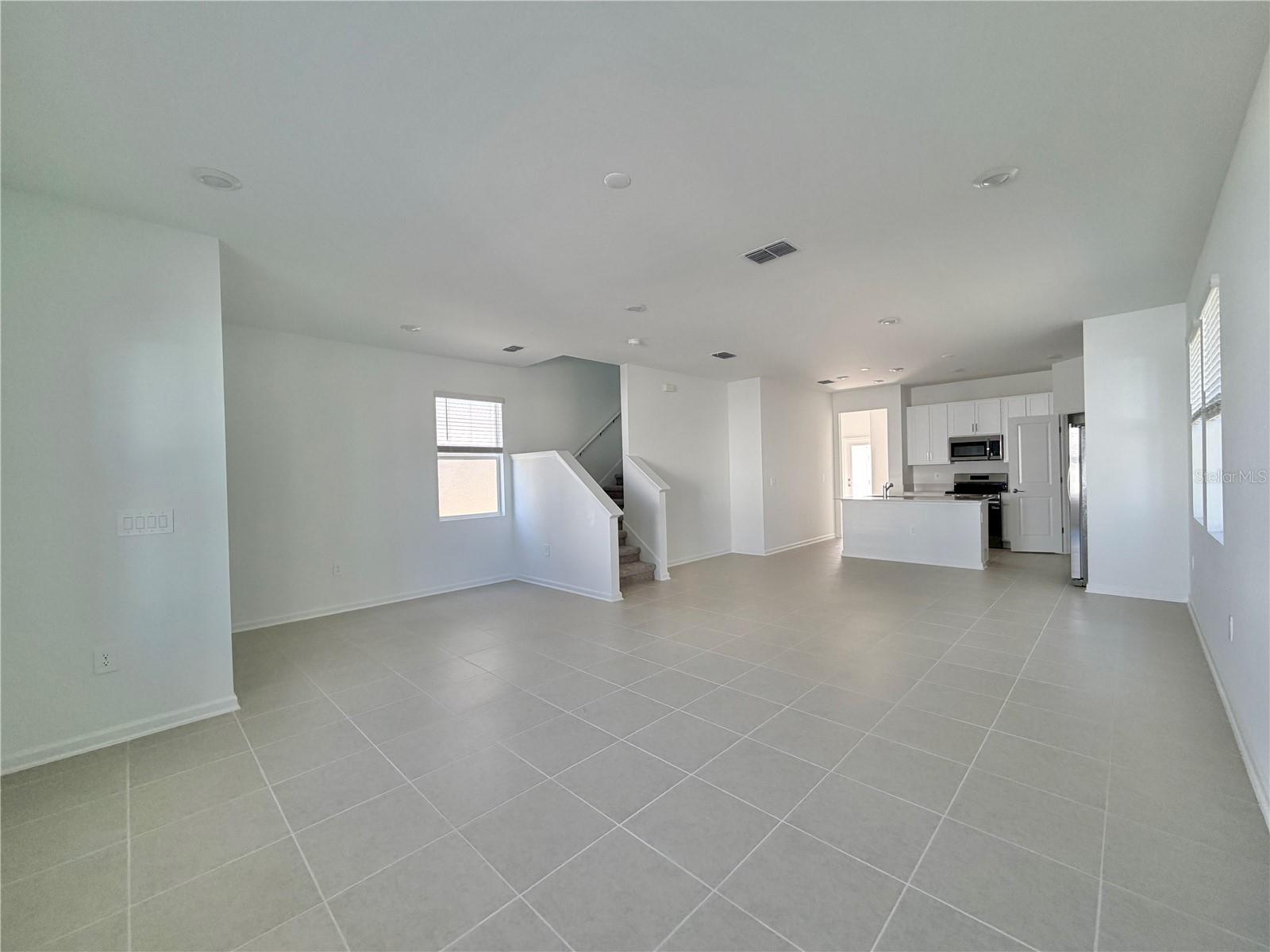 Image 3 of 33 For 2467 Rider Rain Lane