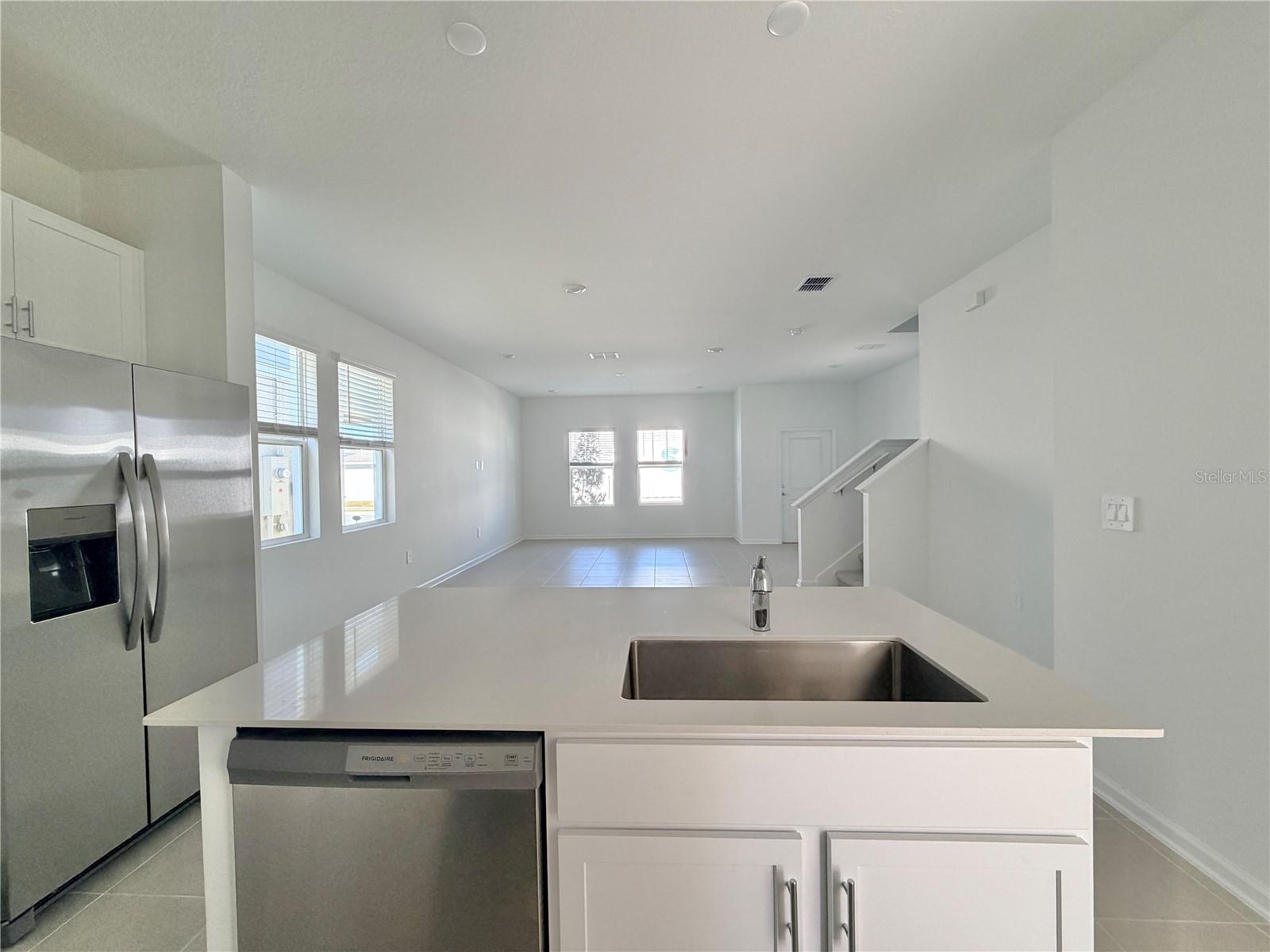 Image 7 of 33 For 2467 Rider Rain Lane